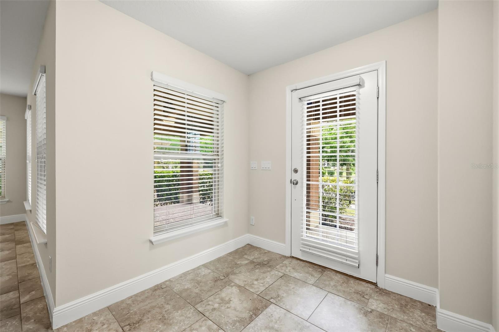 10522 GREEN IVY LN