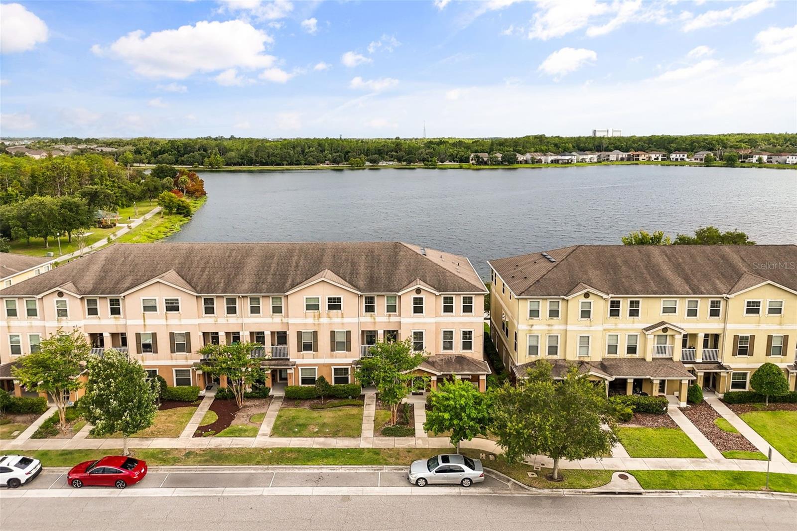 10522 GREEN IVY LN