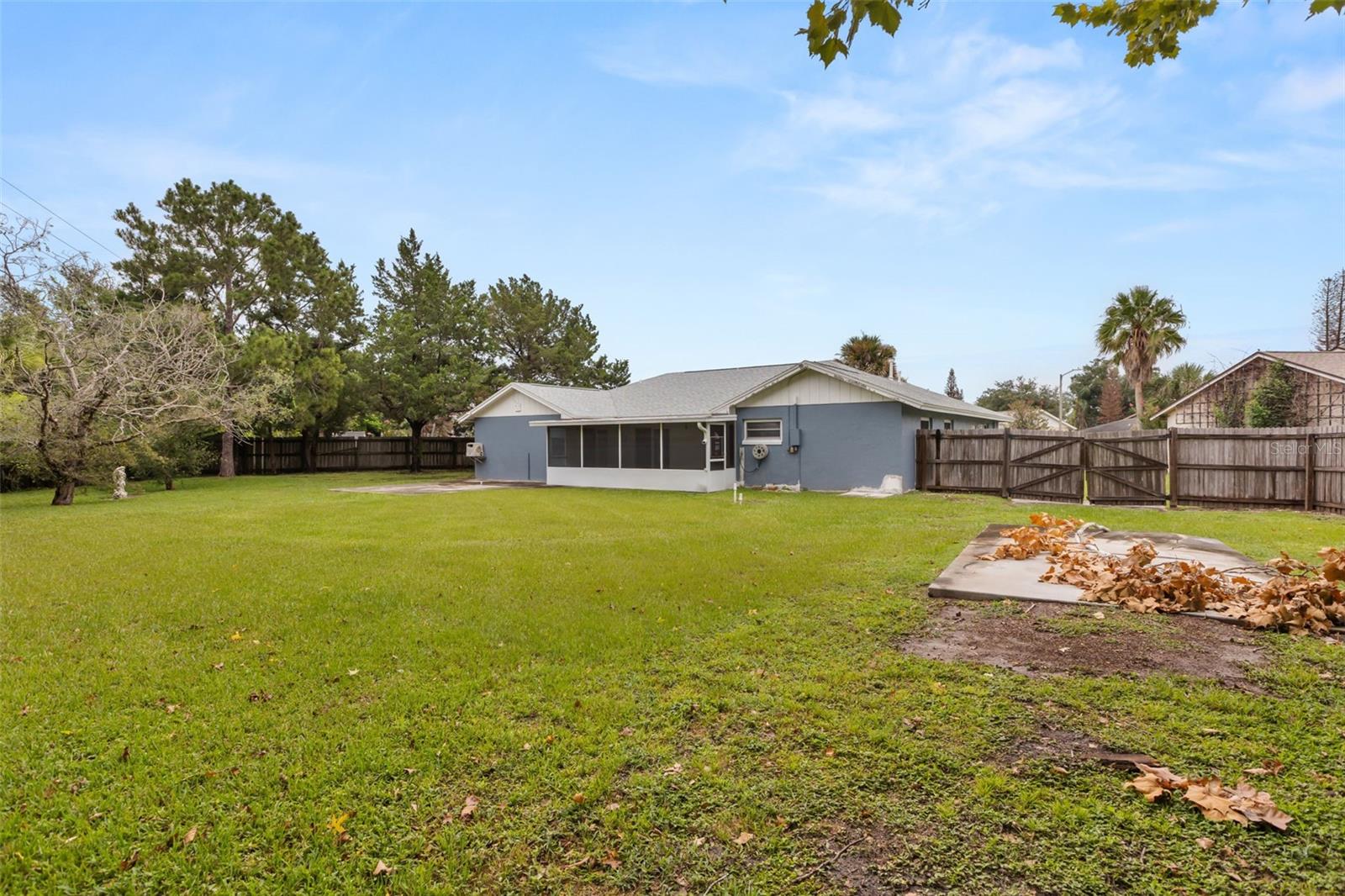 2556 TANDORI CIR