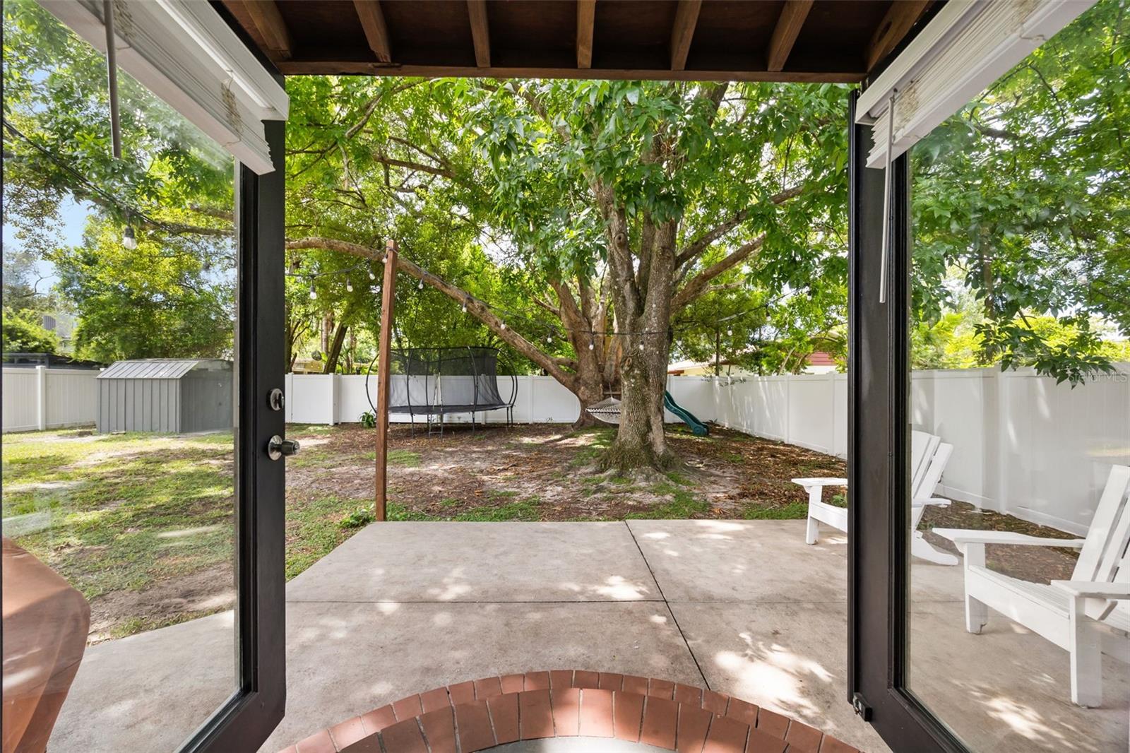 2126 ALBERT LEE PKWY