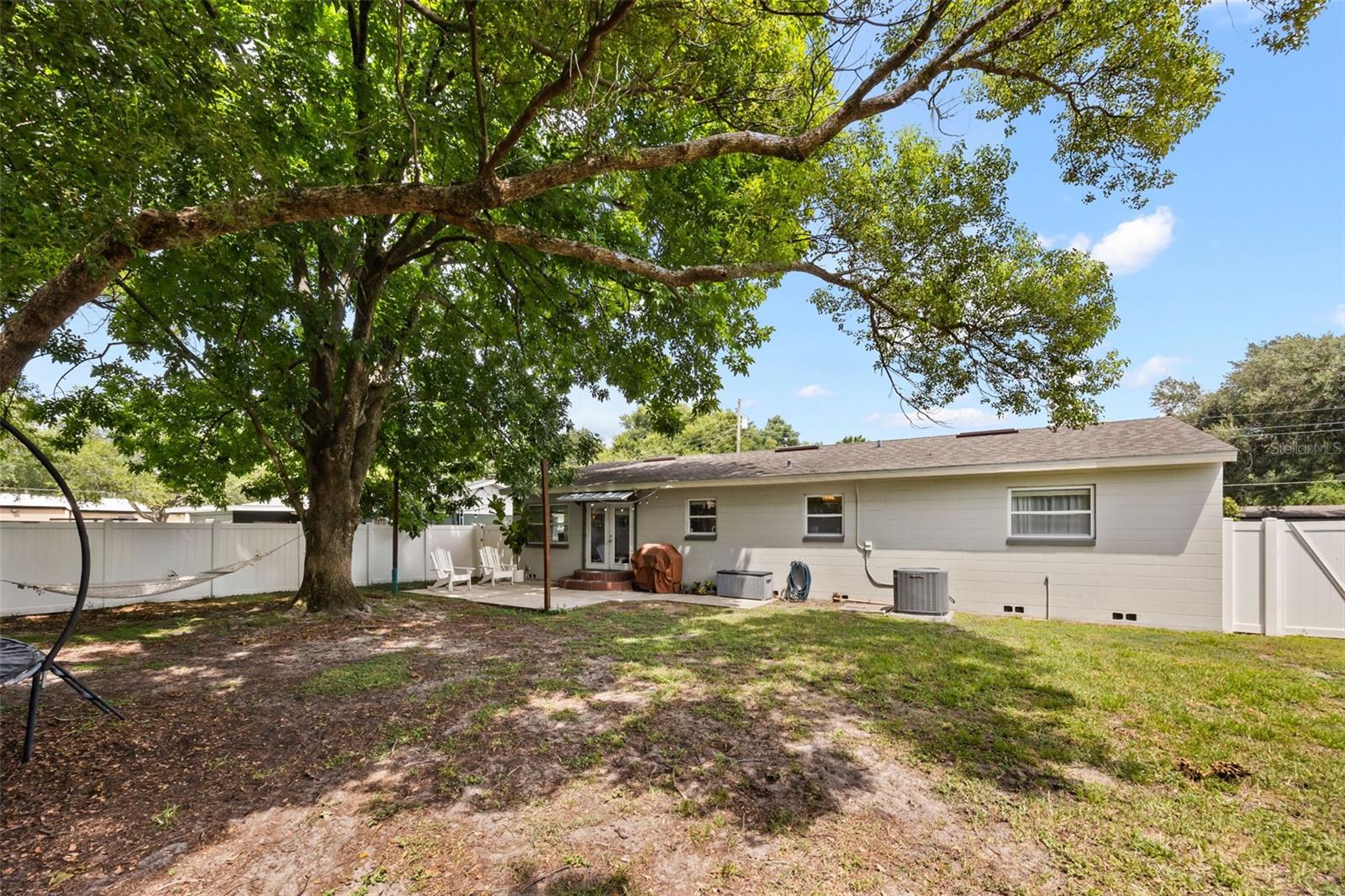 2126 ALBERT LEE PKWY