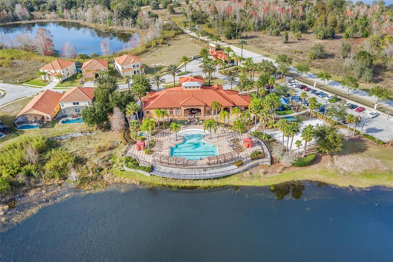 423 PALOMA DR
