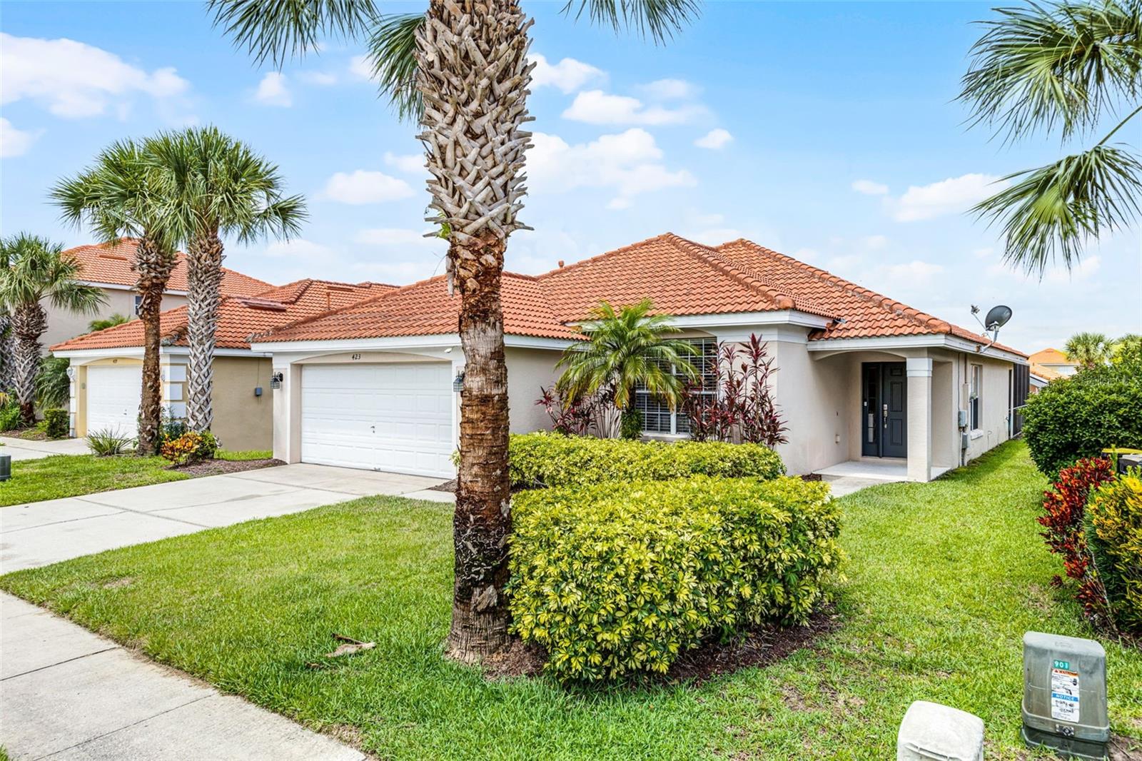 423 PALOMA DR