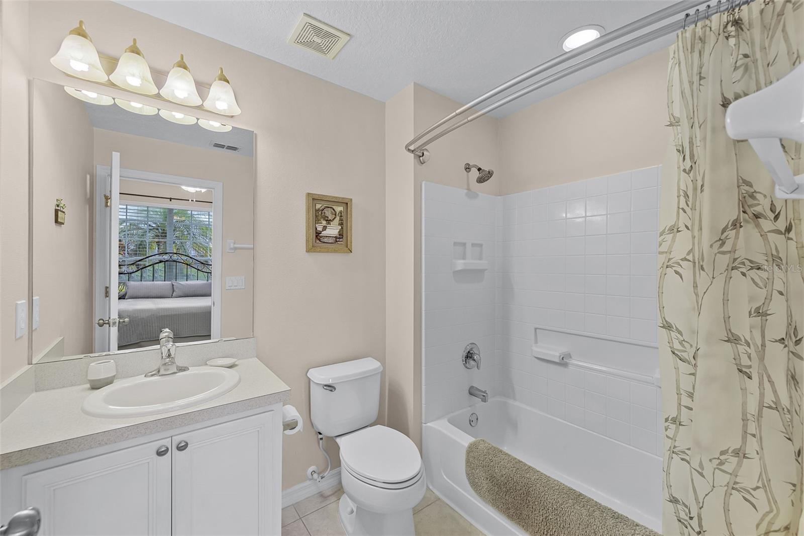 423 PALOMA DR