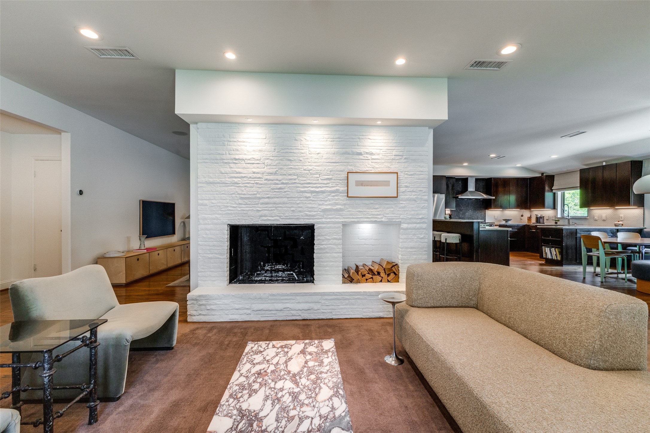 5302 Edmondson Avenue