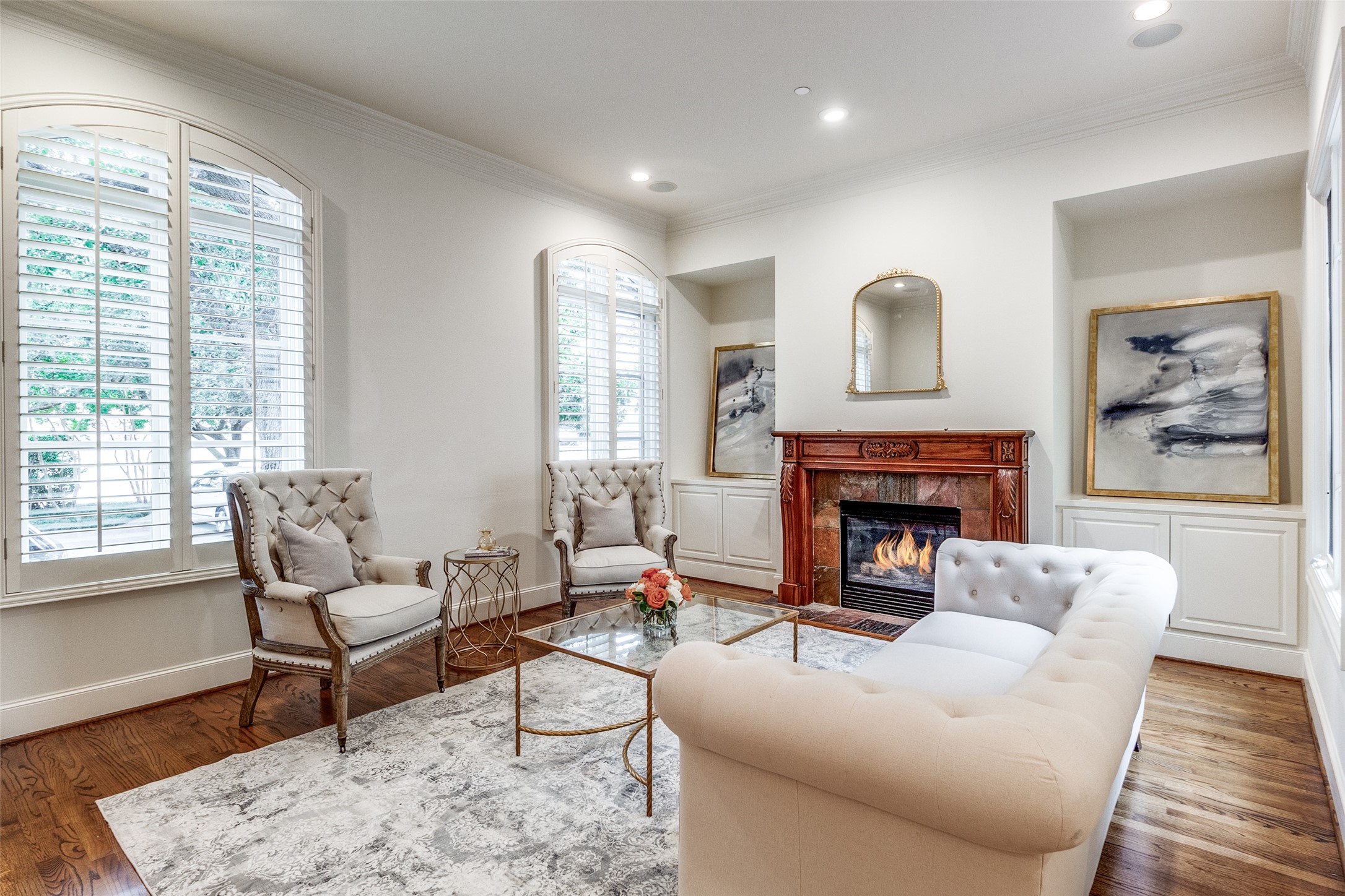 3811 Hawthorne Avenue