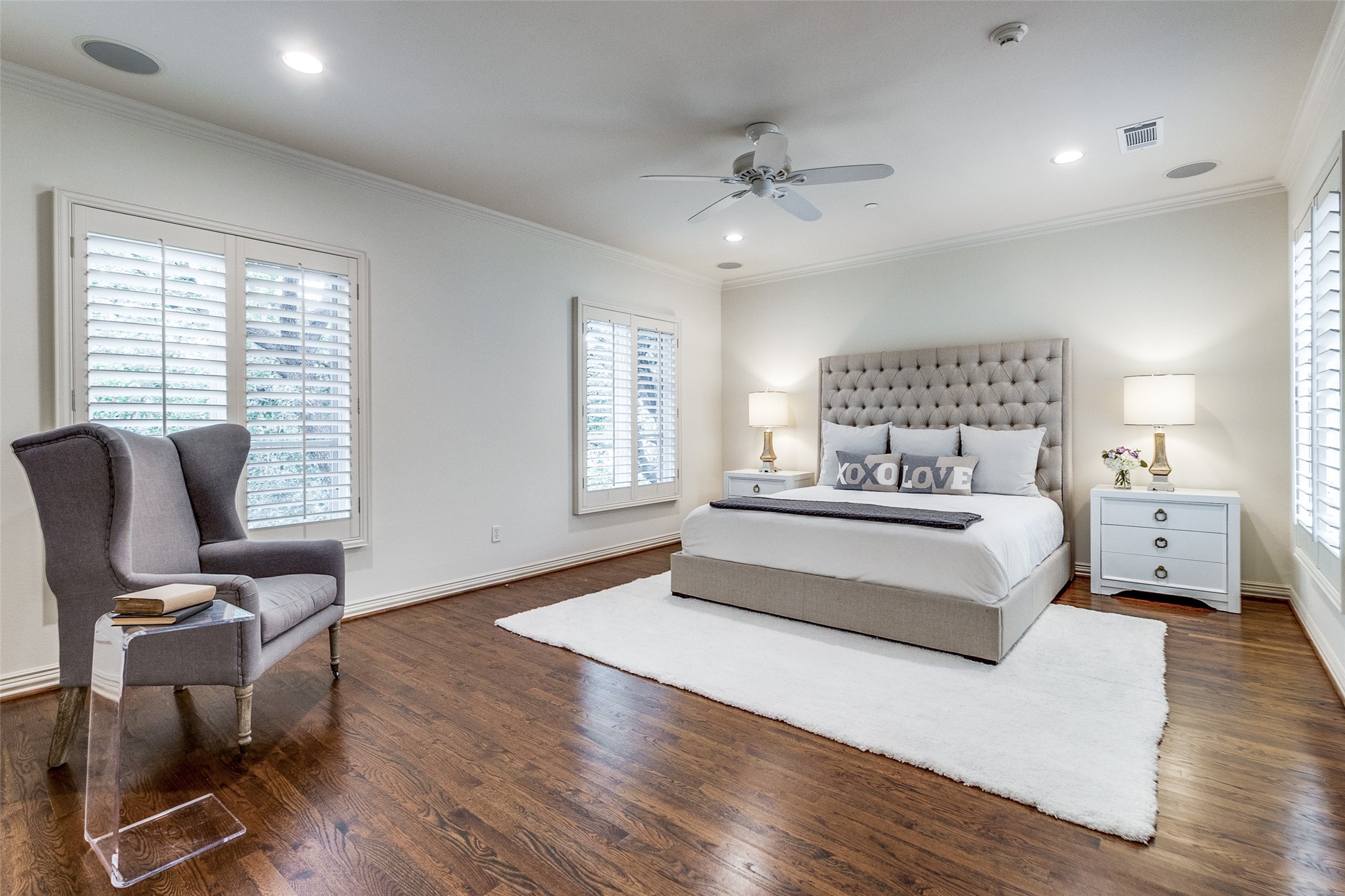 3811 Hawthorne Avenue