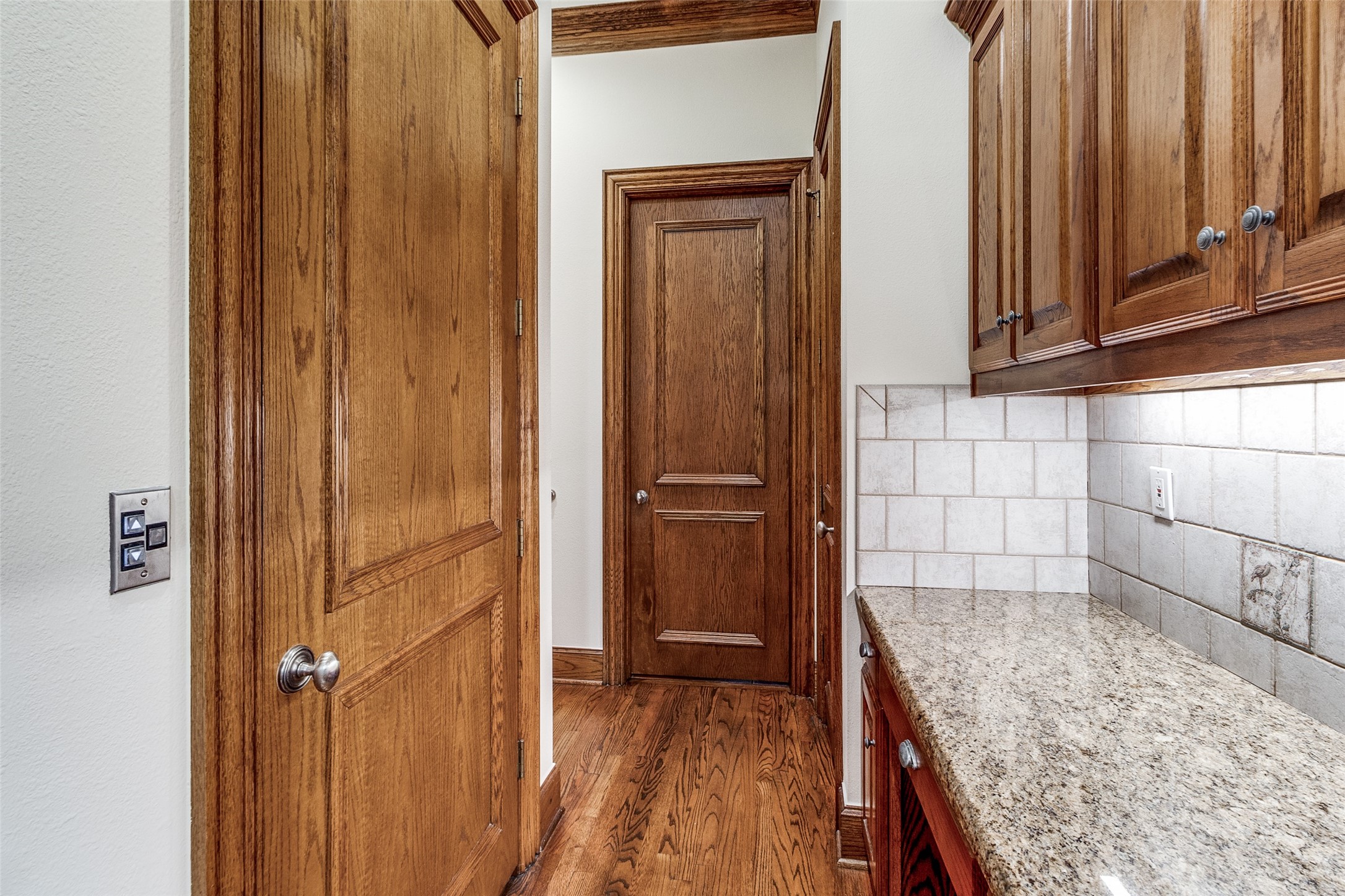 3811 Hawthorne Avenue