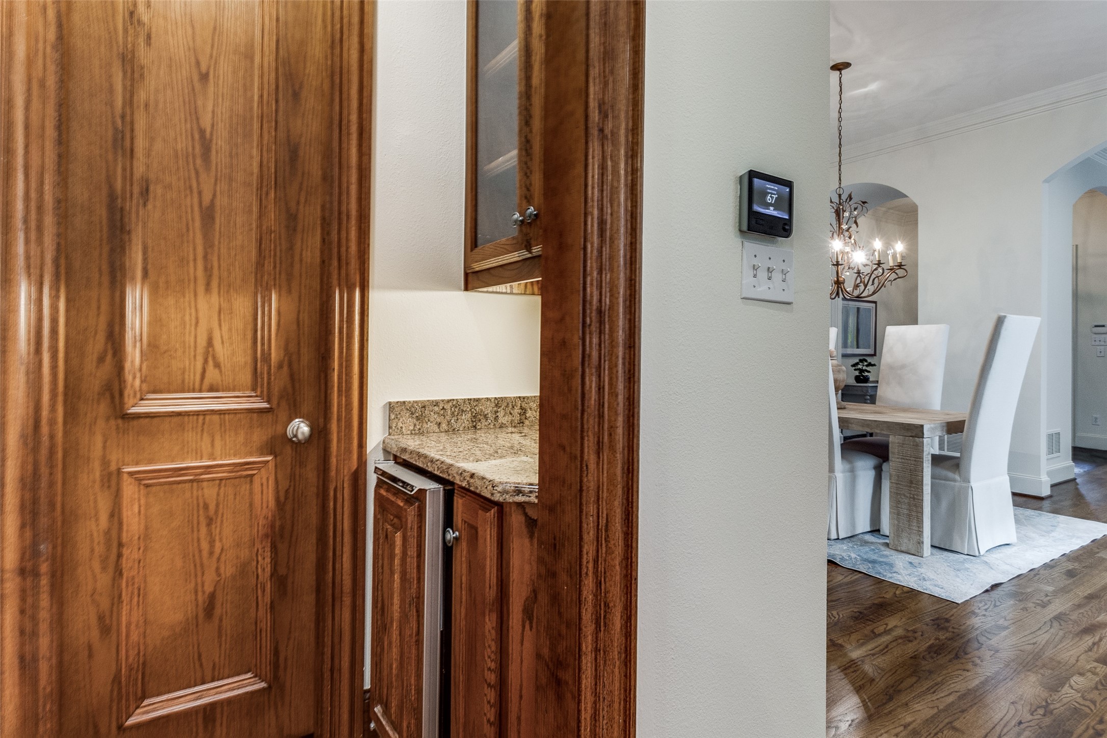 3811 Hawthorne Avenue