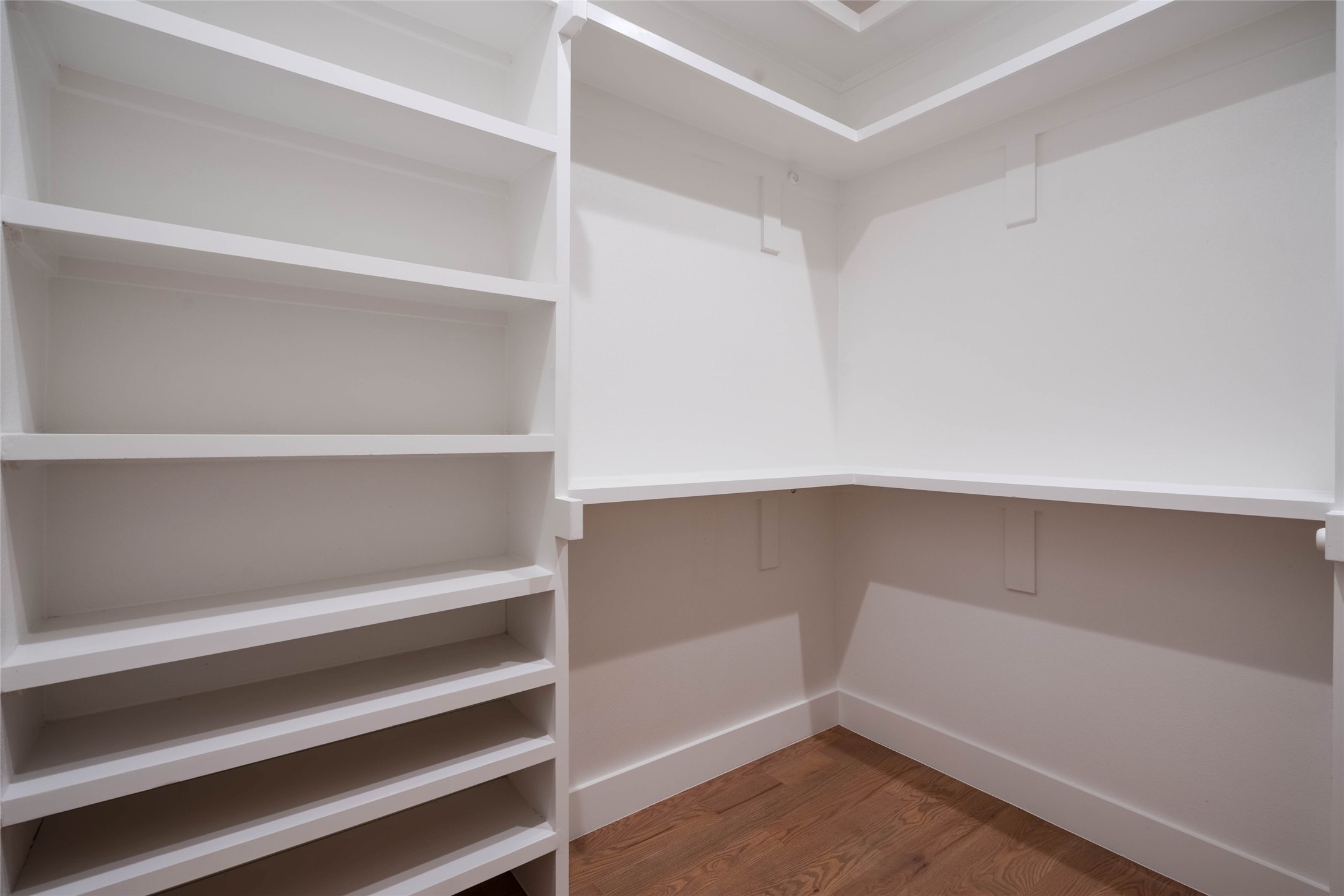 4517 Munger Avenue 106