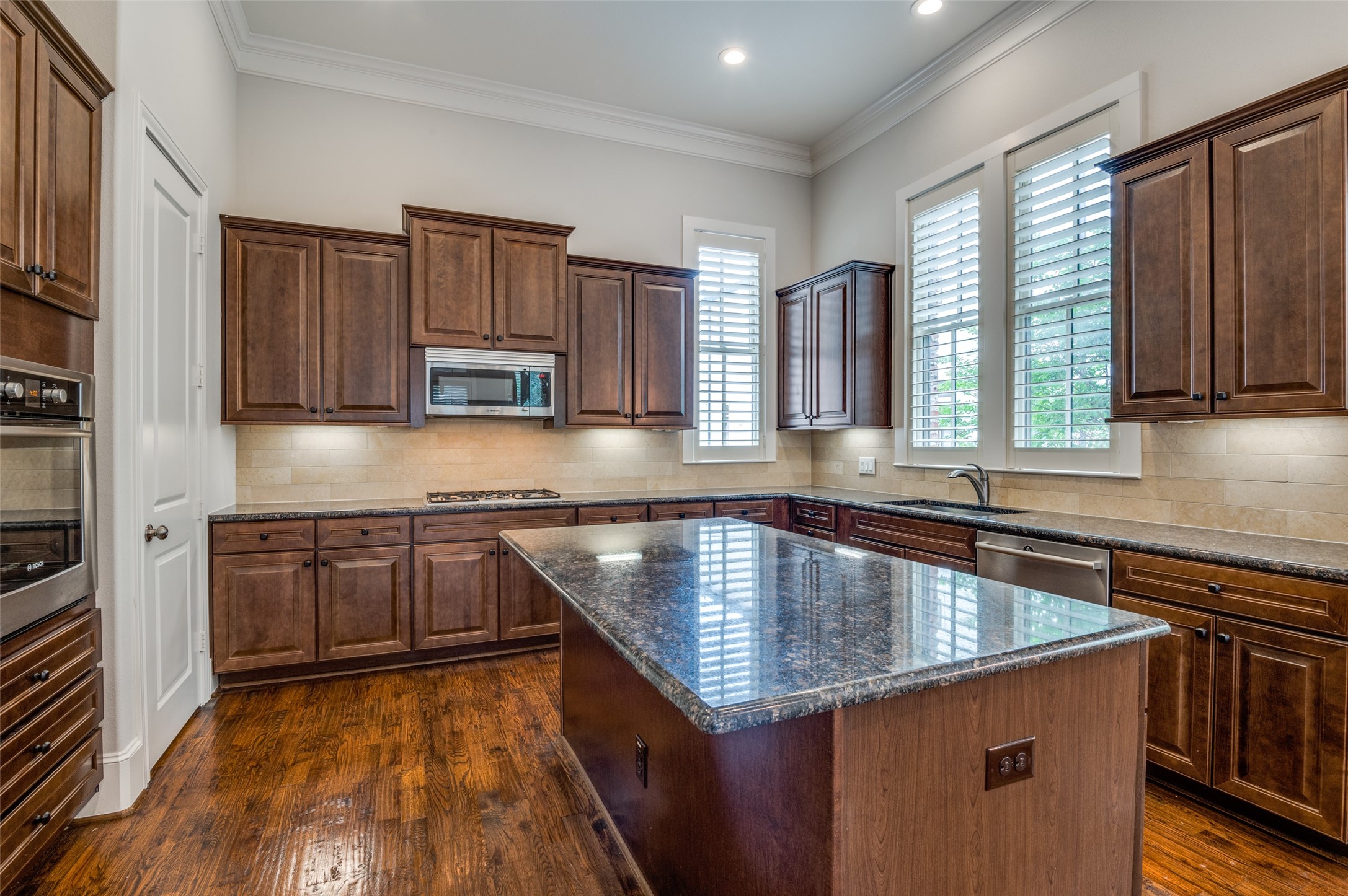 2110 Helsminster Drive