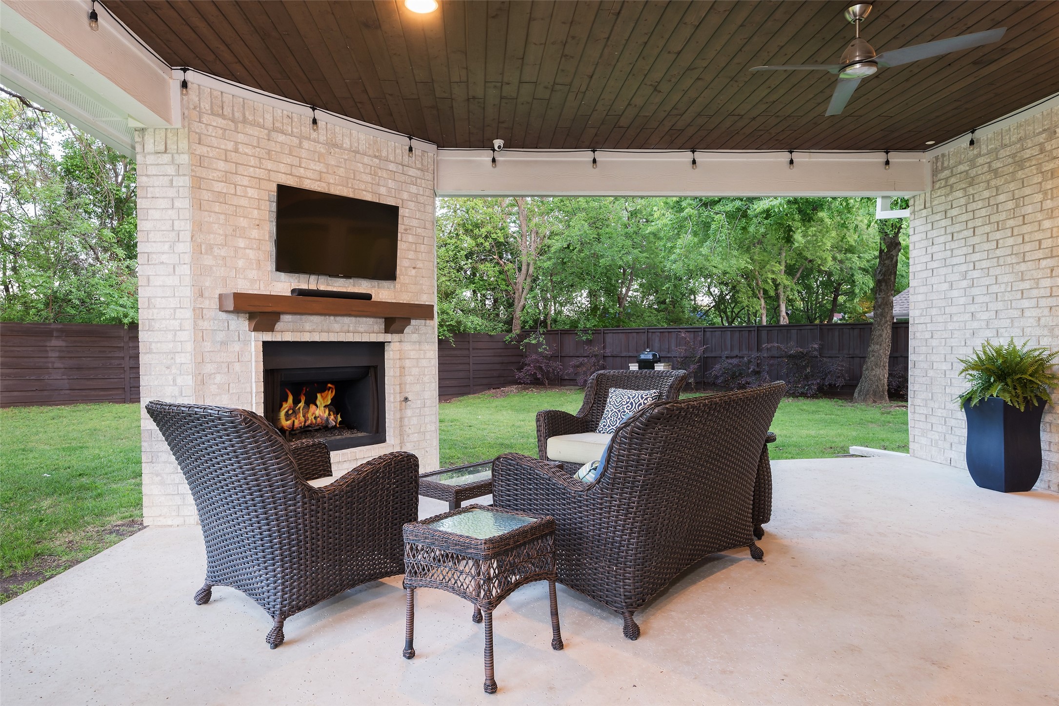 10512 Eastlawn Drive