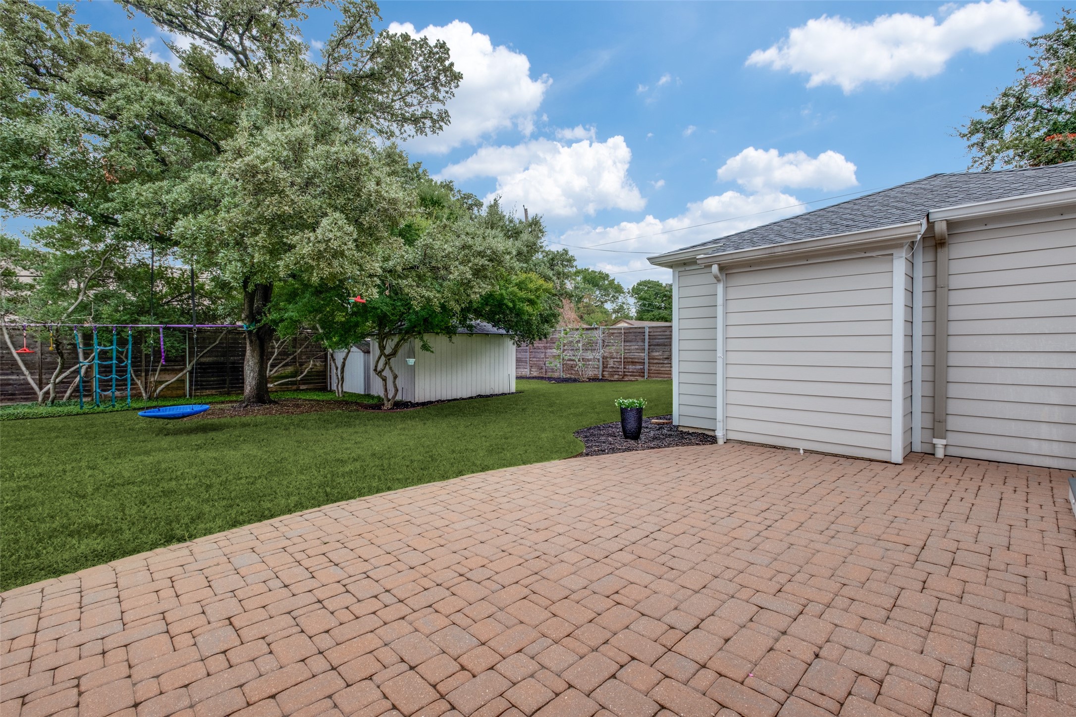 4406 Southcrest Road