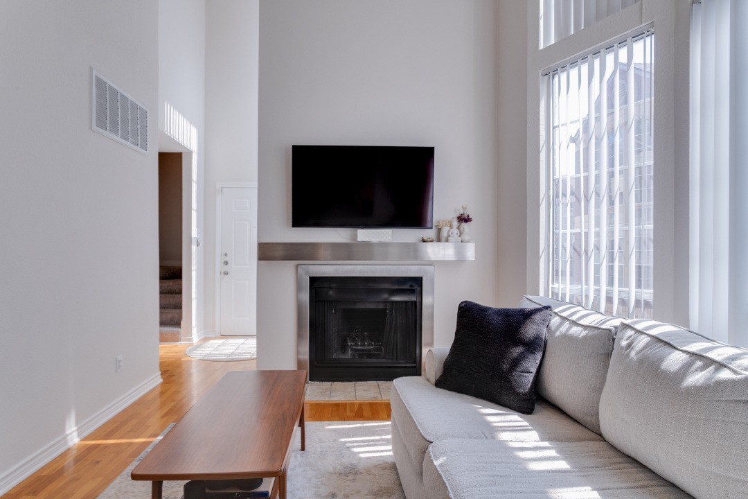 3100 Cole Avenue 203