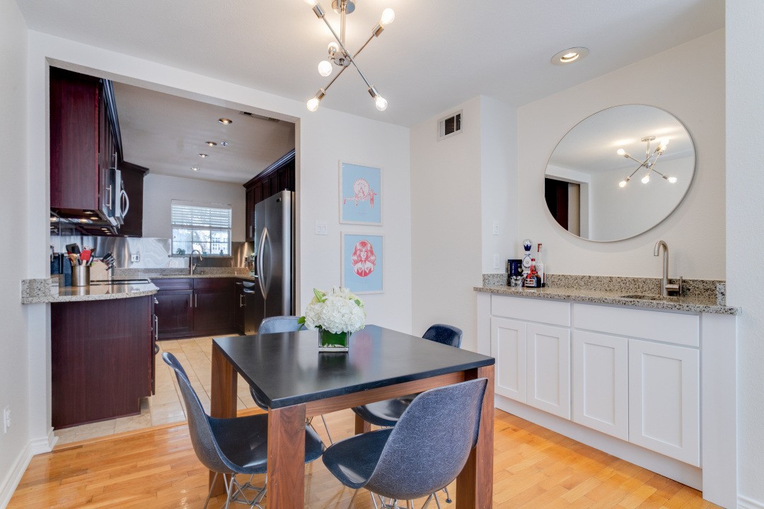 3100 Cole Avenue 203