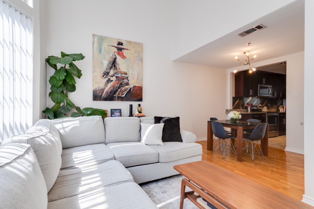 3100 Cole Avenue 203