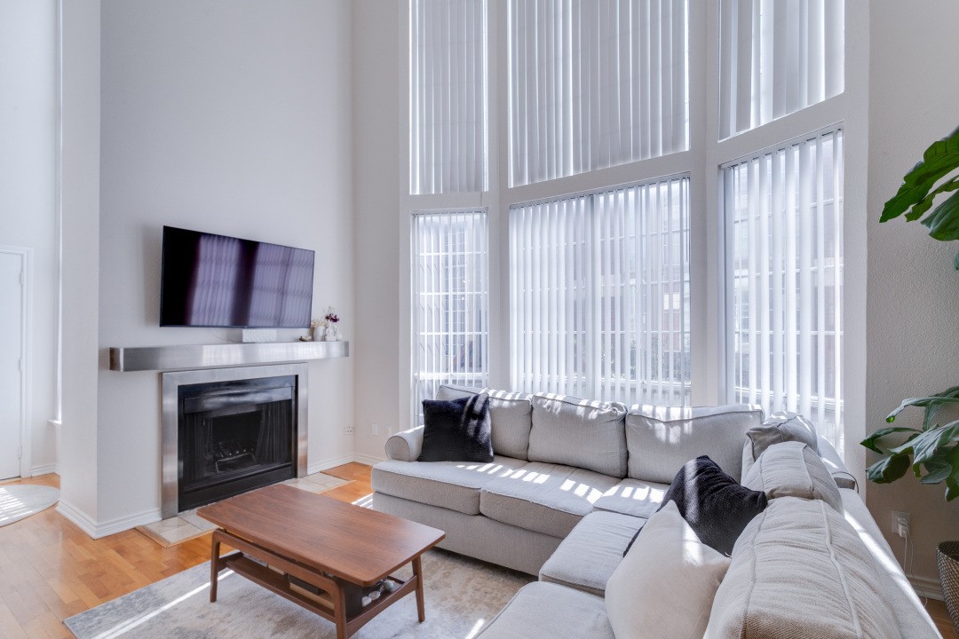 3100 Cole Avenue 203