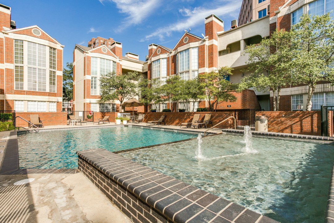 3100 Cole Avenue 203