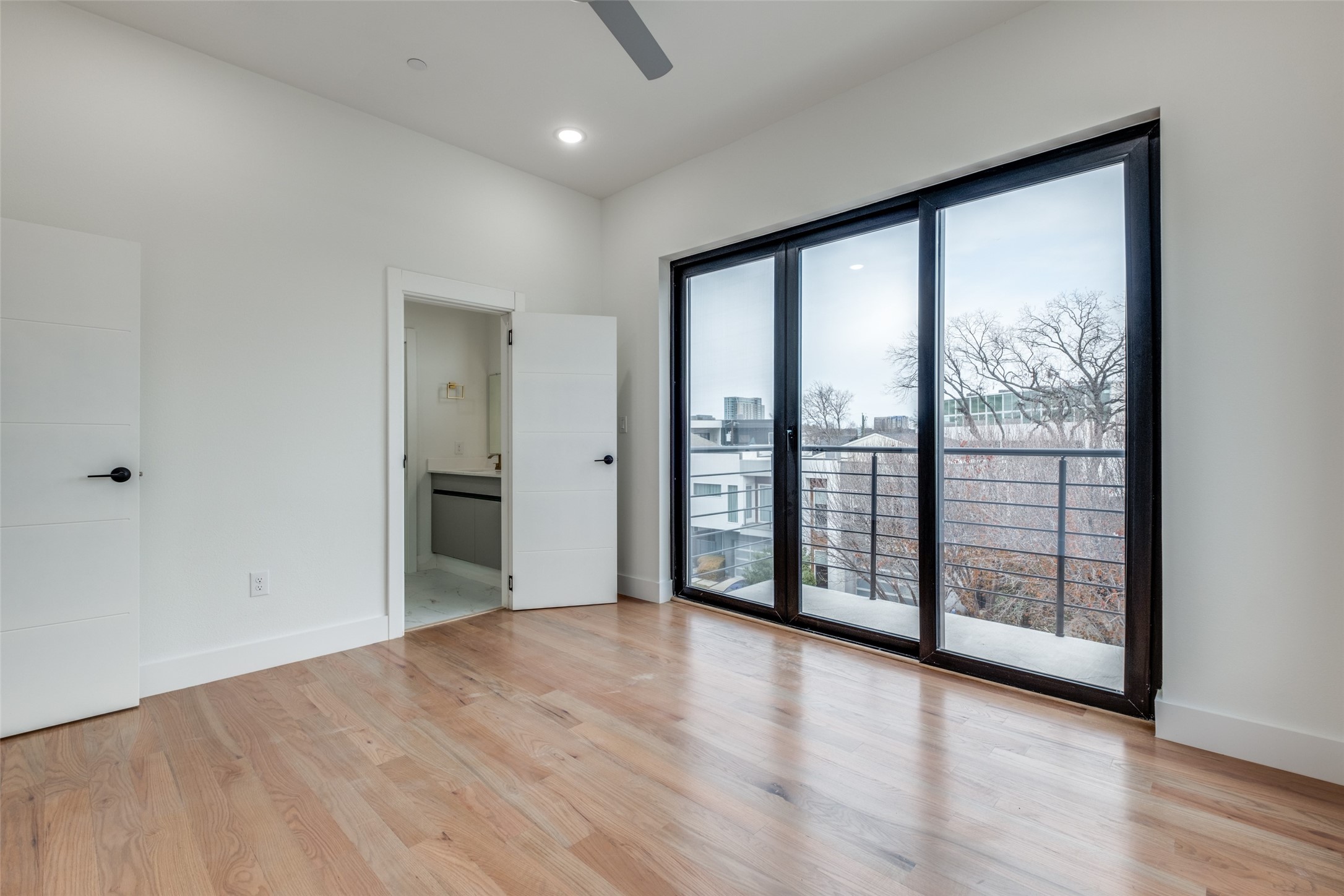 2607 Calvin Street 6