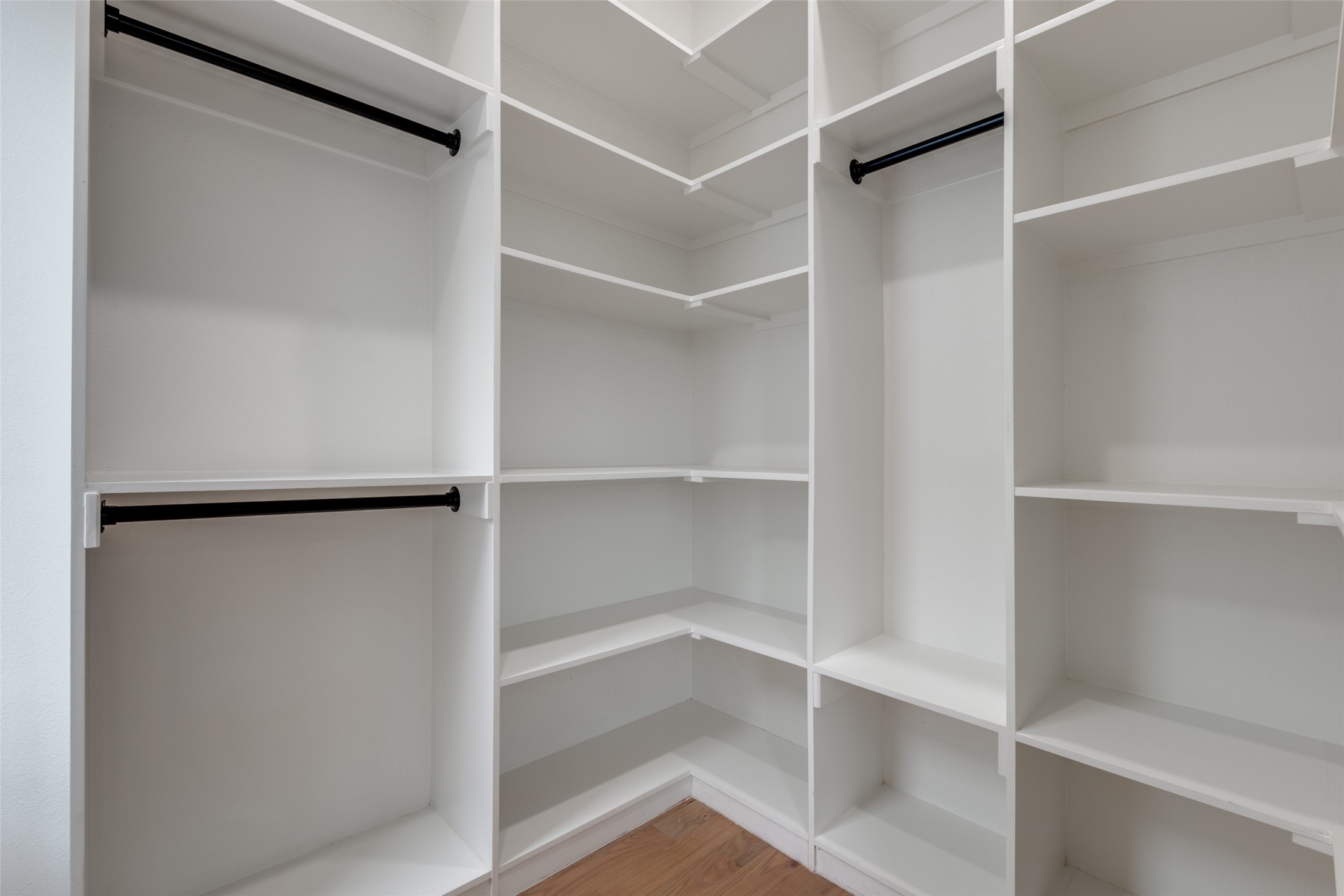 2607 Calvin Street 6