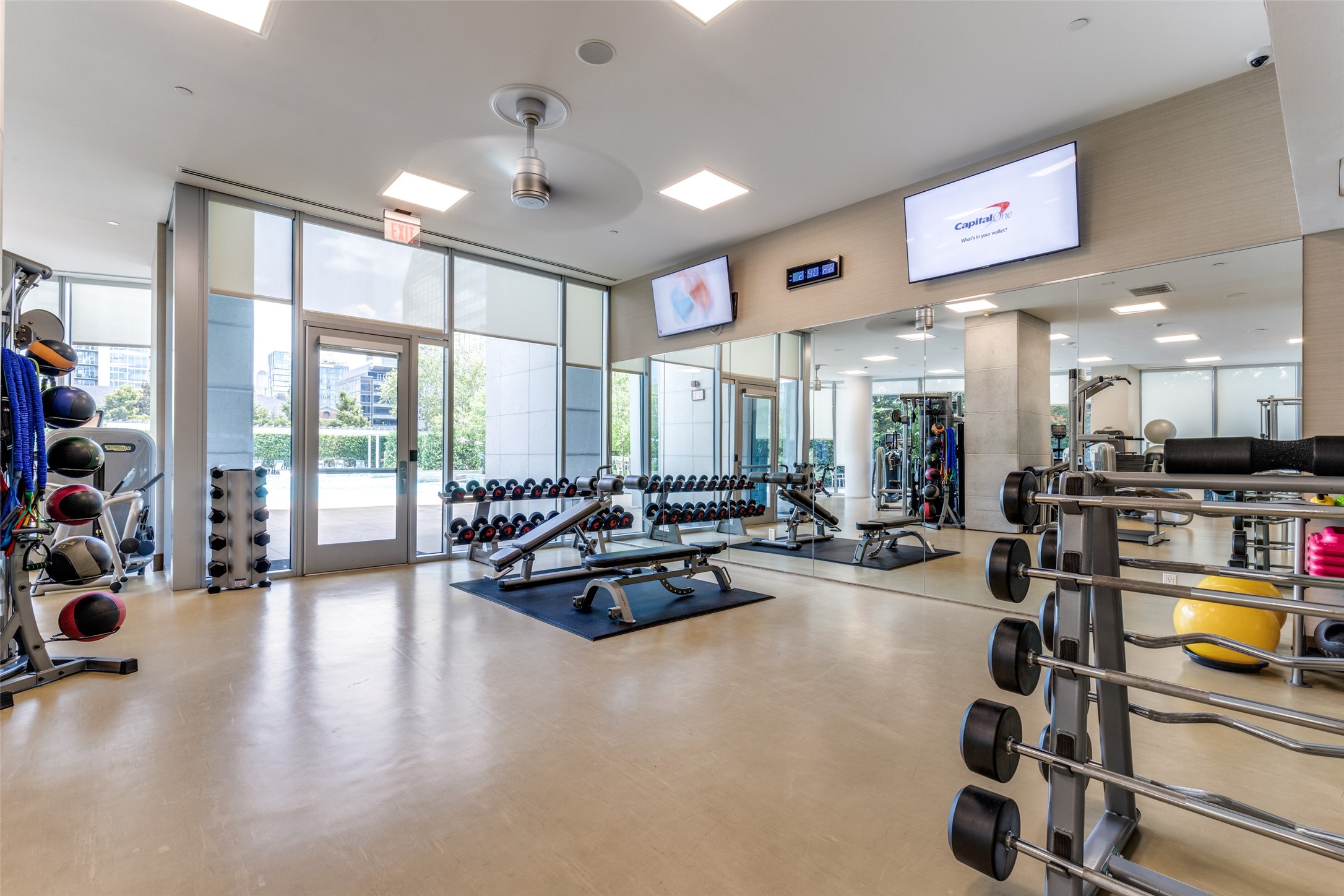 2900 Mckinnon Street 1204