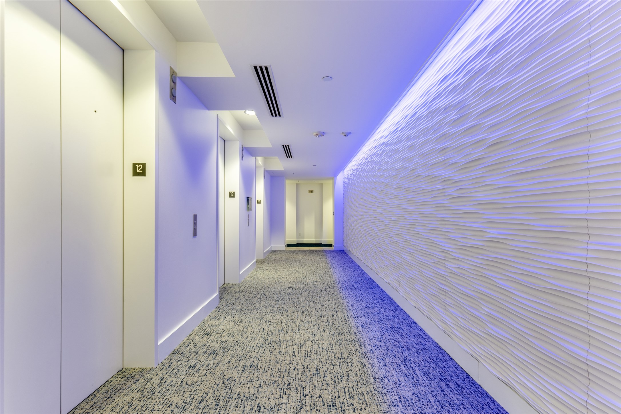 2900 Mckinnon Street 1204