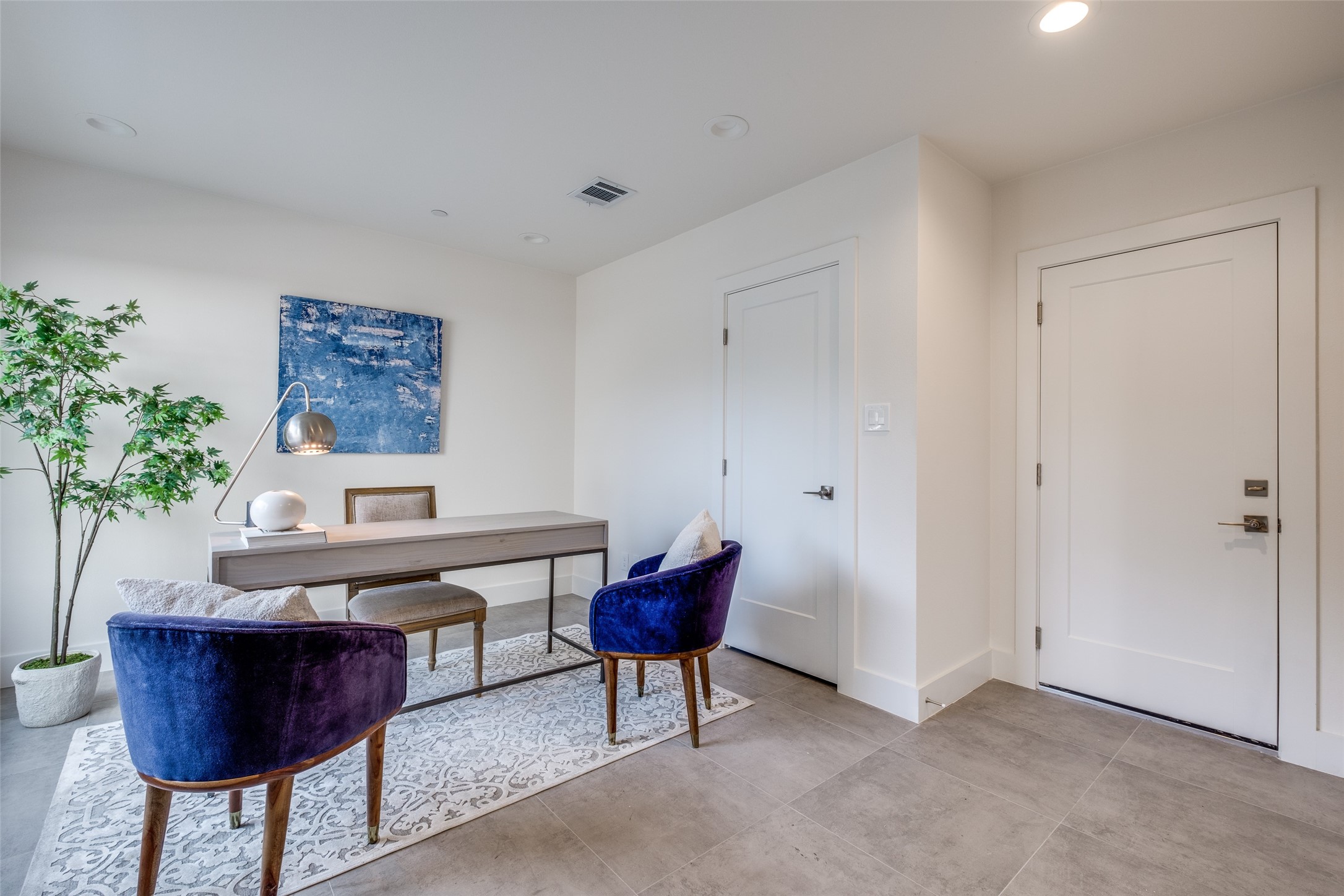 4517 Munger Avenue 107