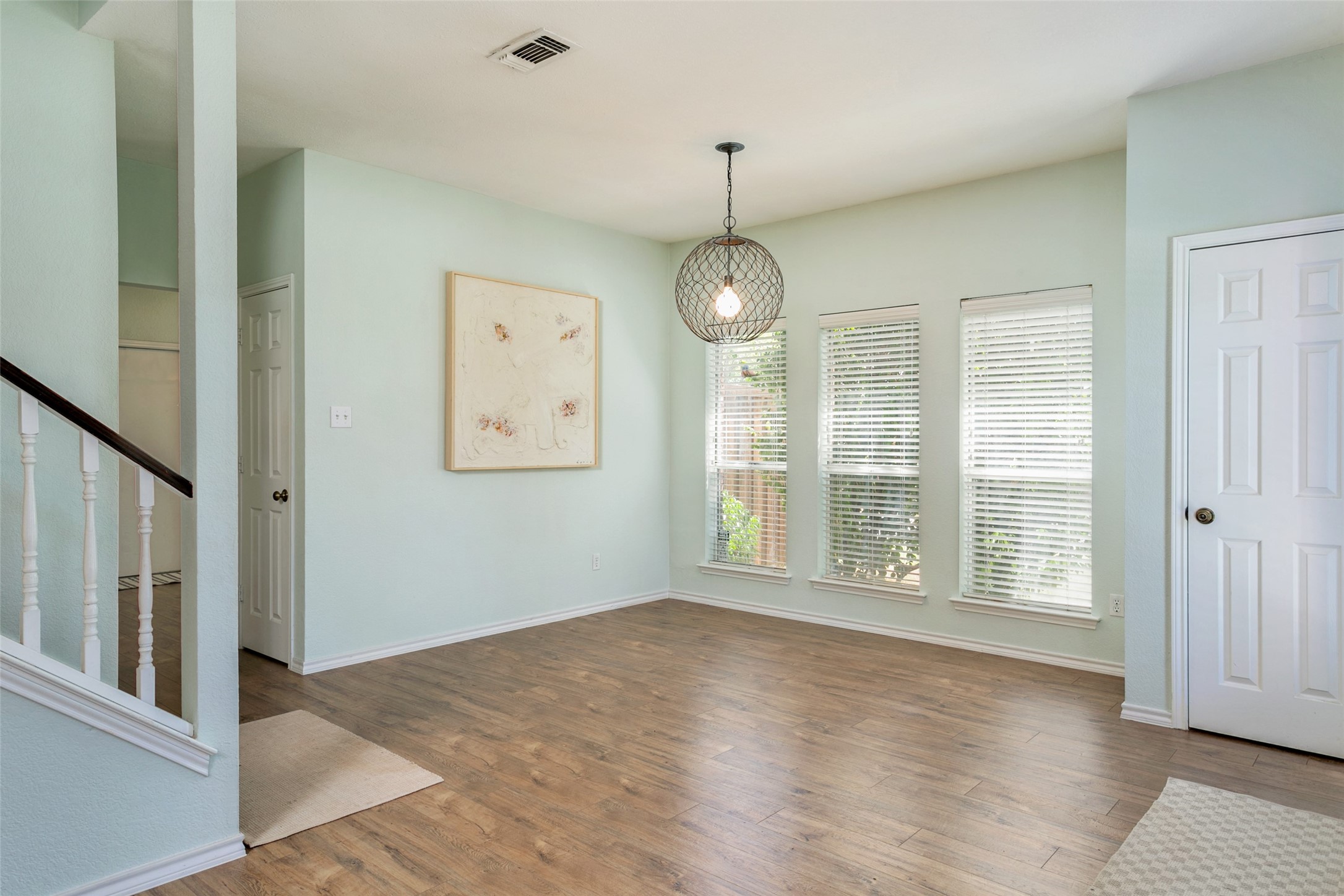 508 Lake Forest Drive