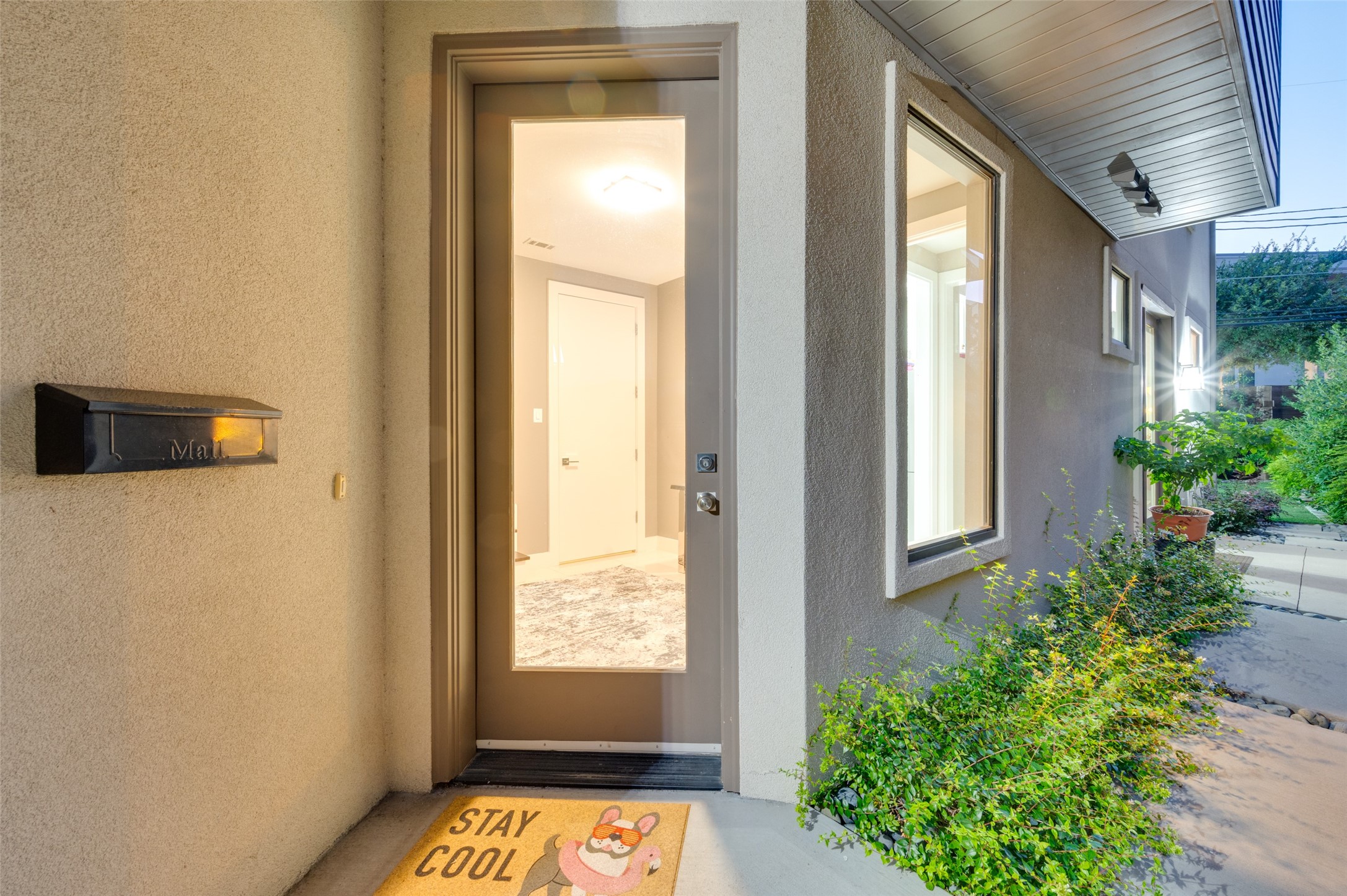 3815 Throckmorton Street