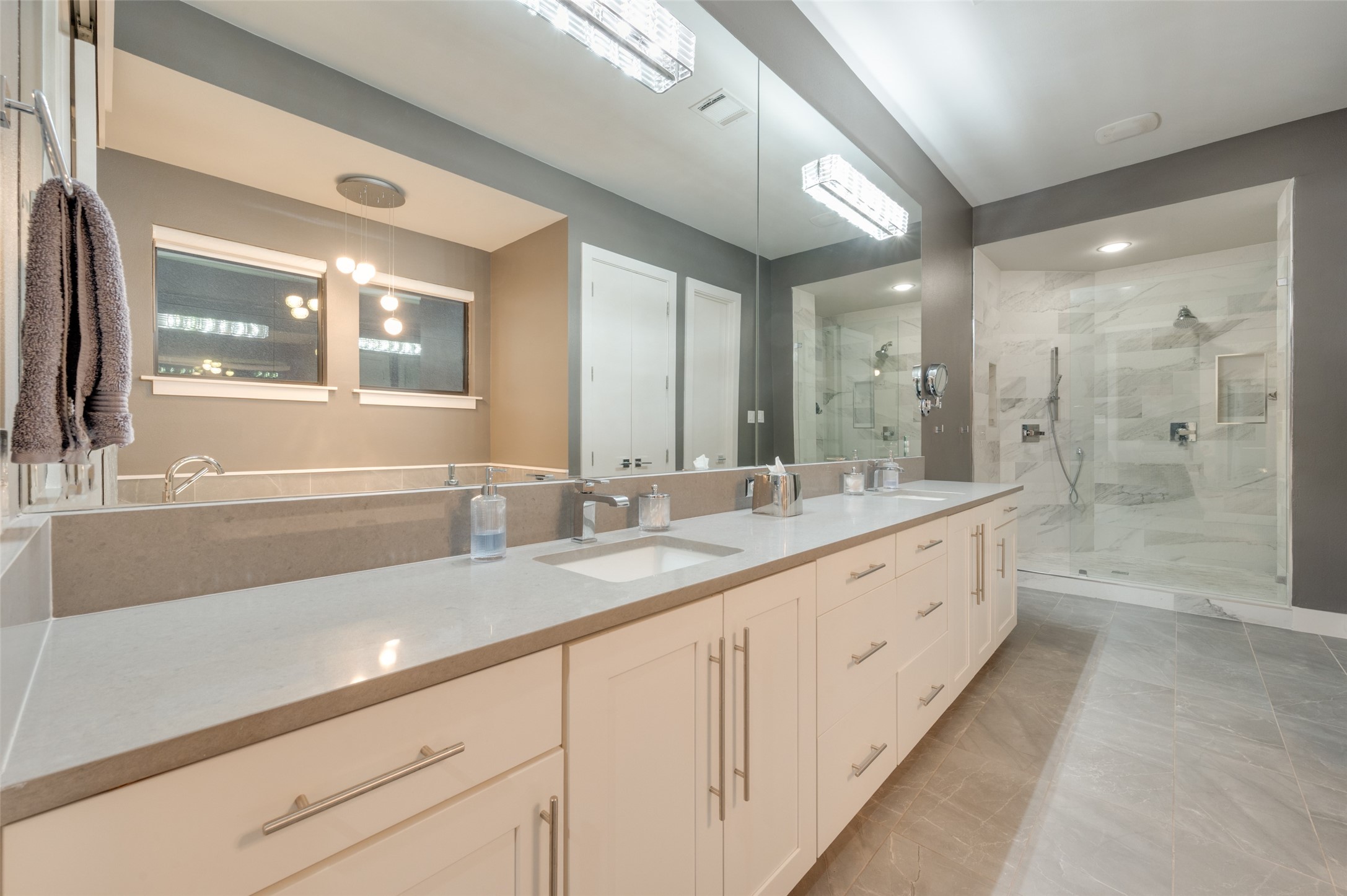 3815 Throckmorton Street