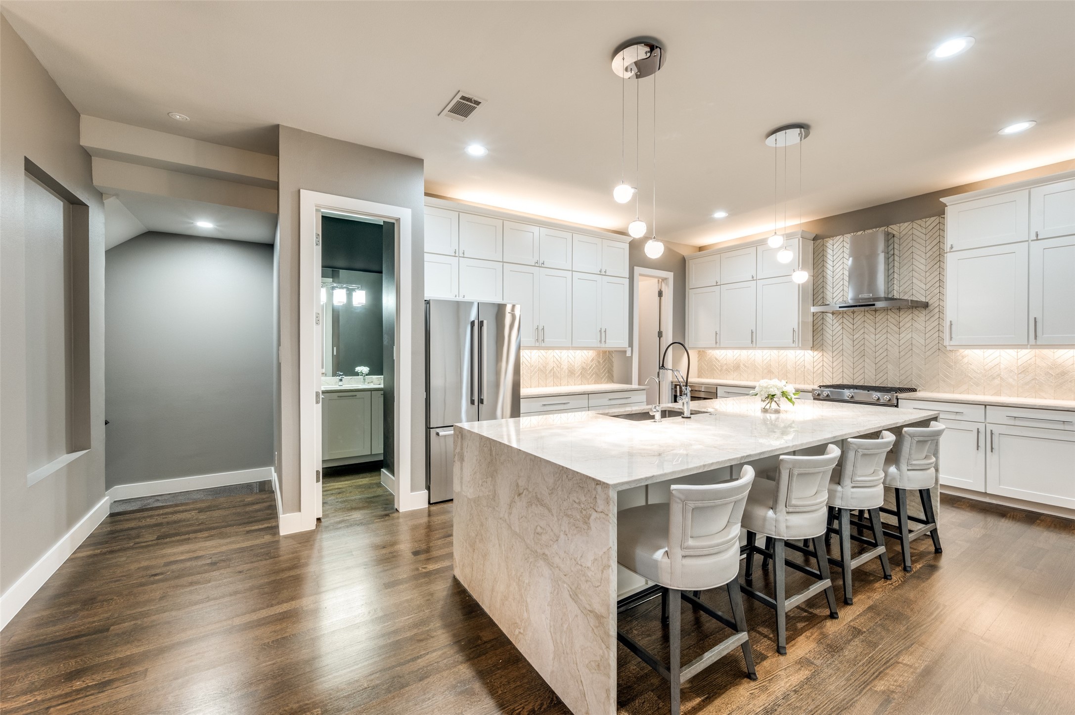 3815 Throckmorton Street