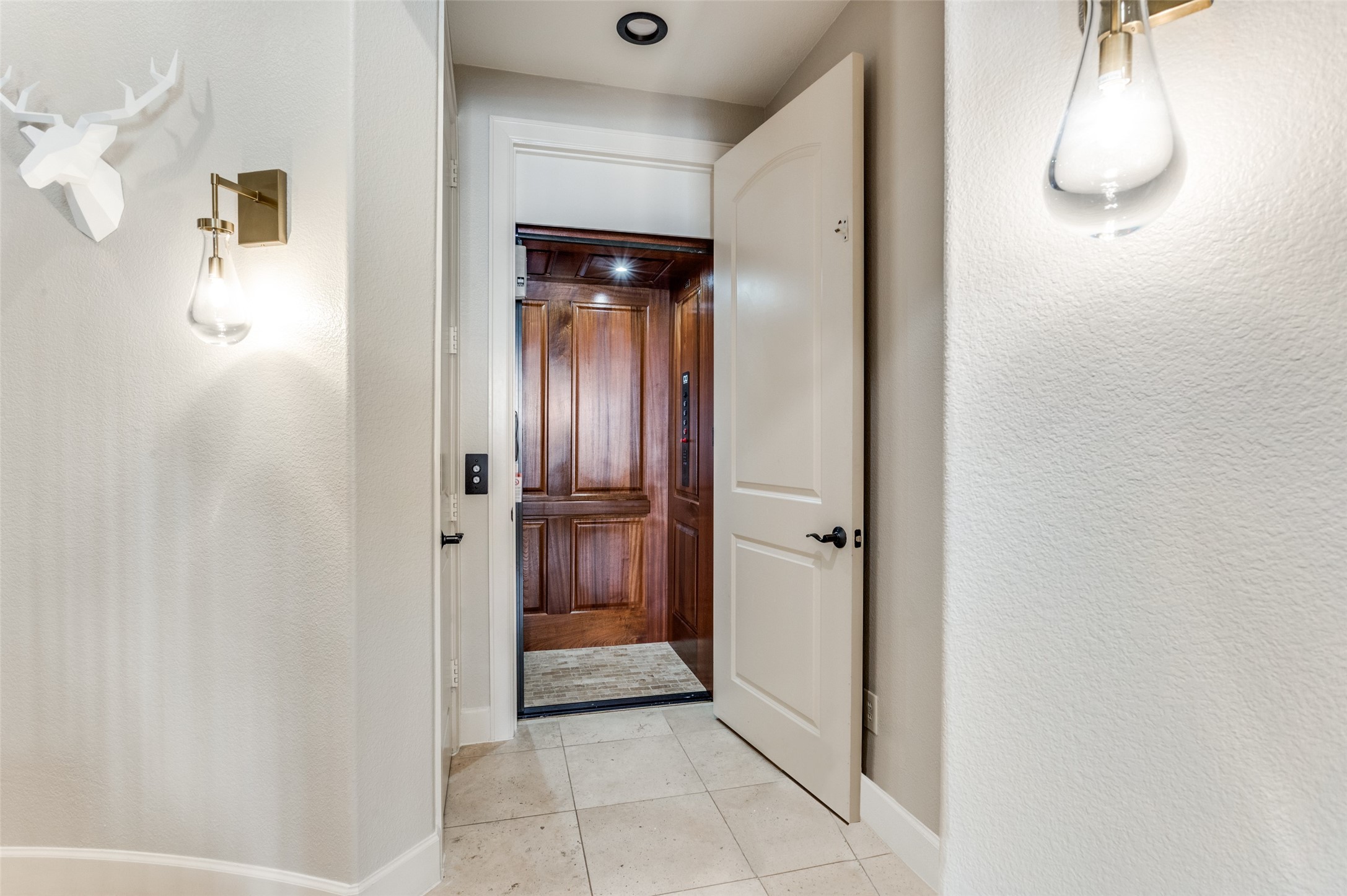 3310 Hall Court