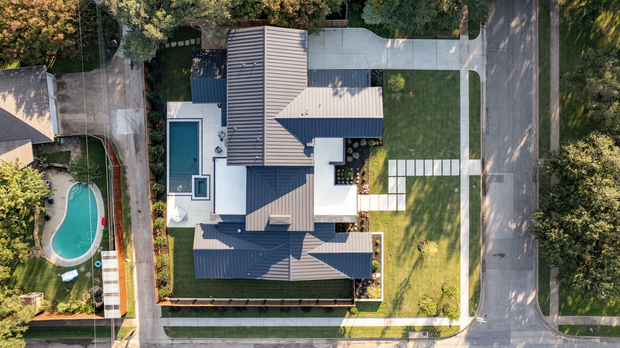 4242 Reaumur Drive