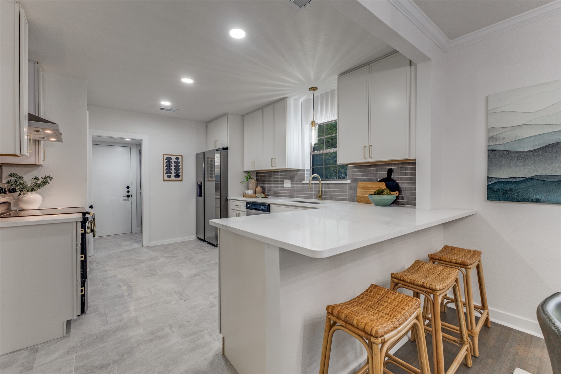 5848 Kenwoods Avenue