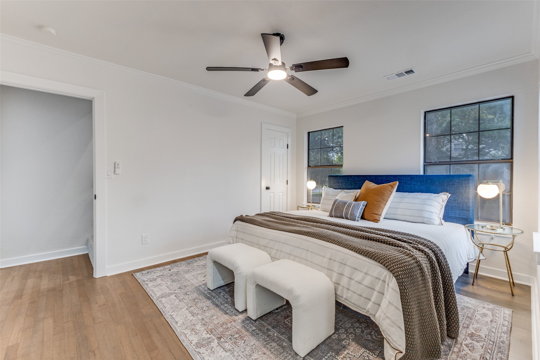 5848 Kenwoods Avenue