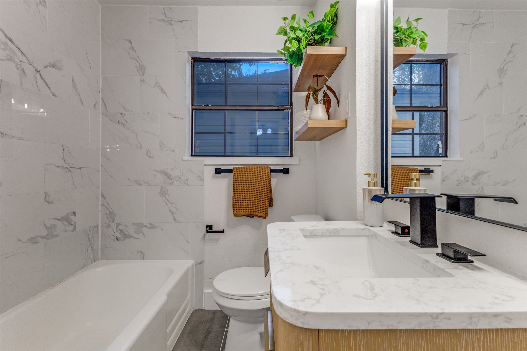 5848 Kenwoods Avenue