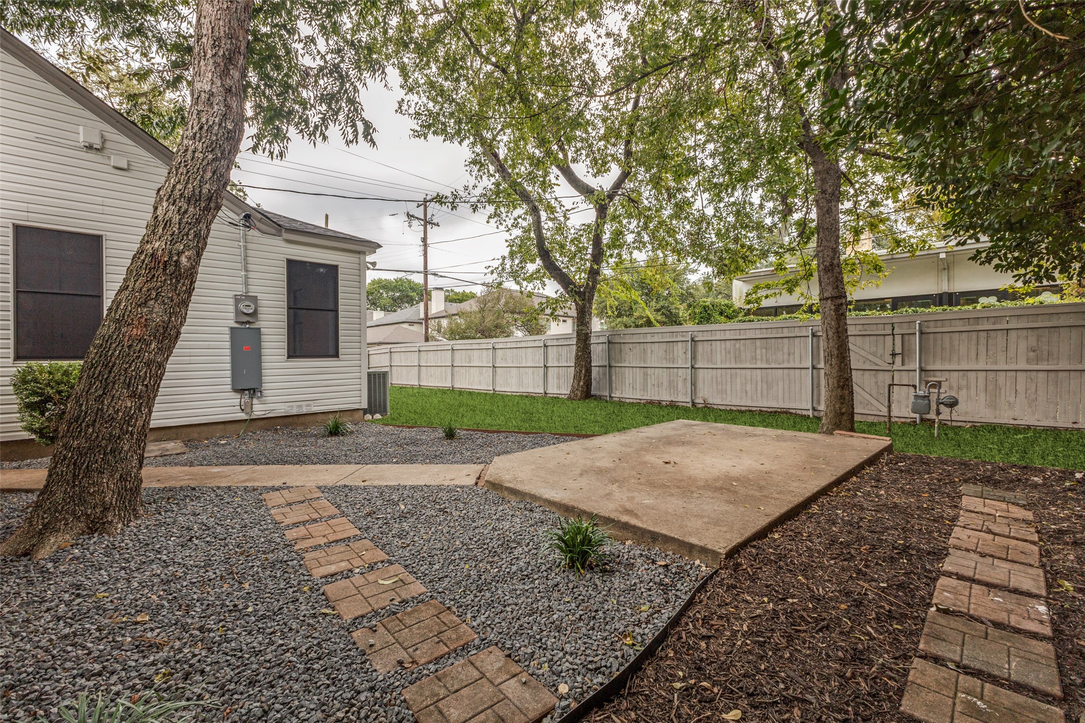 5848 Kenwoods Avenue