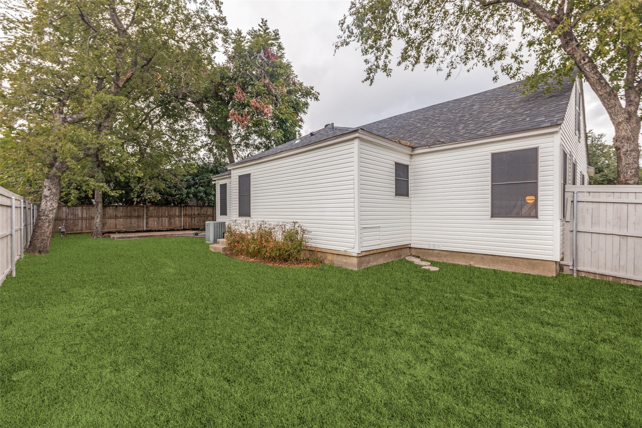 5848 Kenwoods Avenue