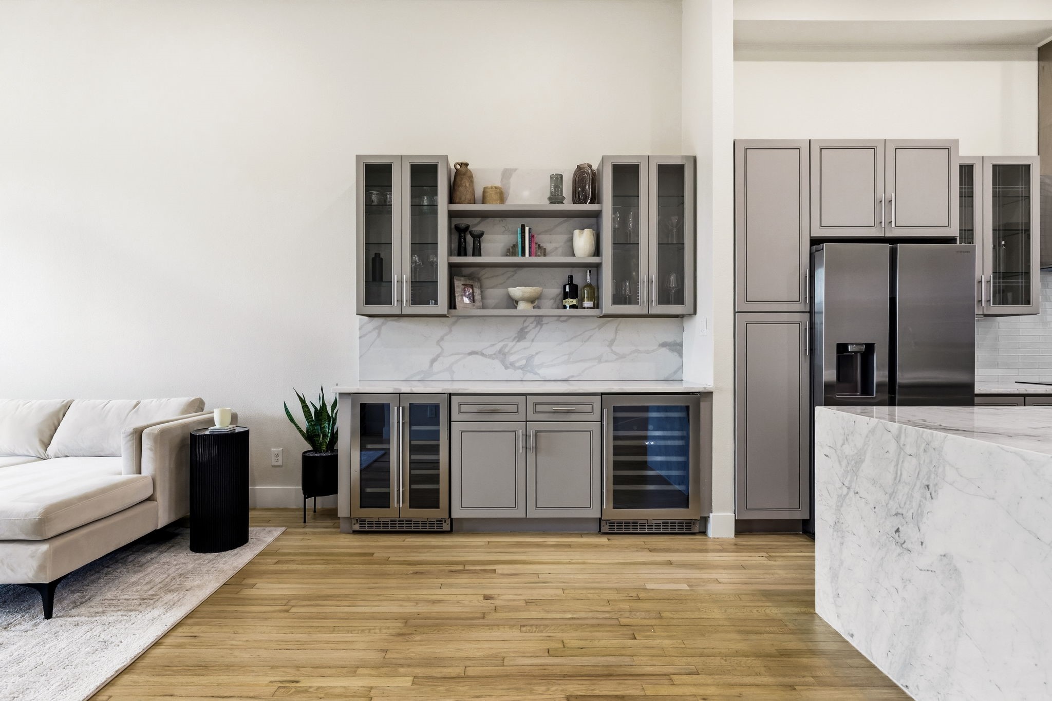 3816 Roseland Avenue B100