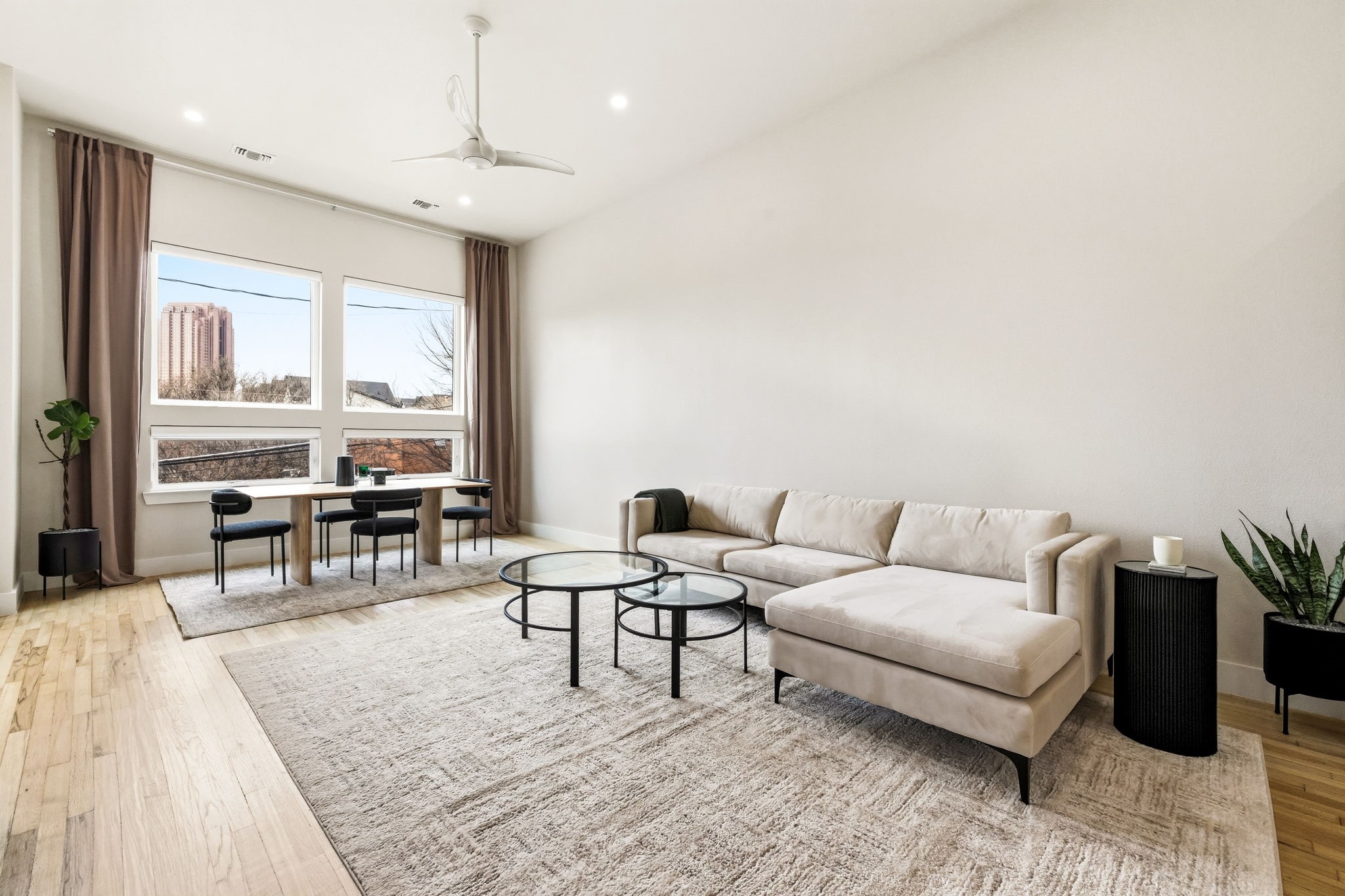 3816 Roseland Avenue B100