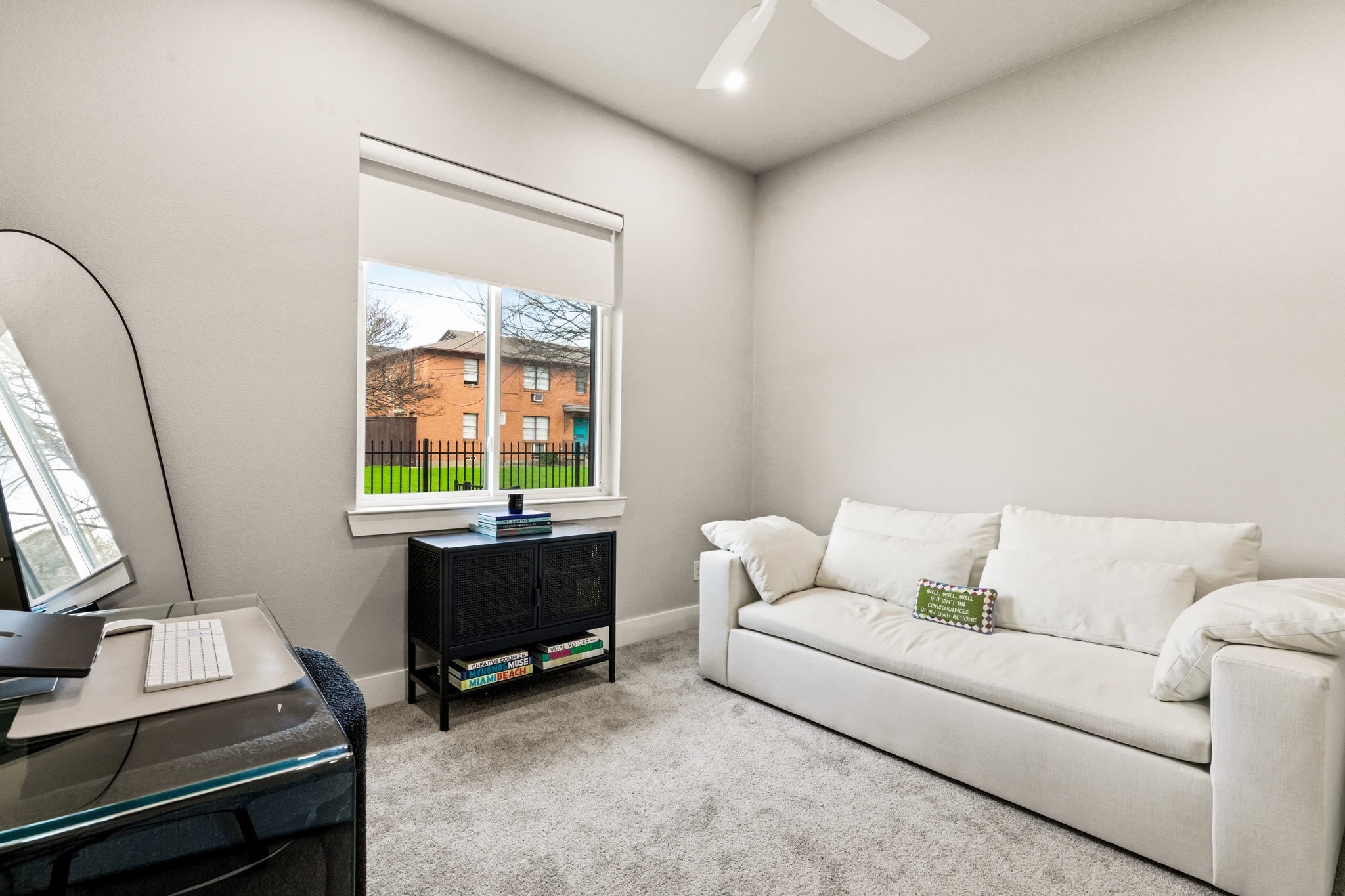 3816 Roseland Avenue B100