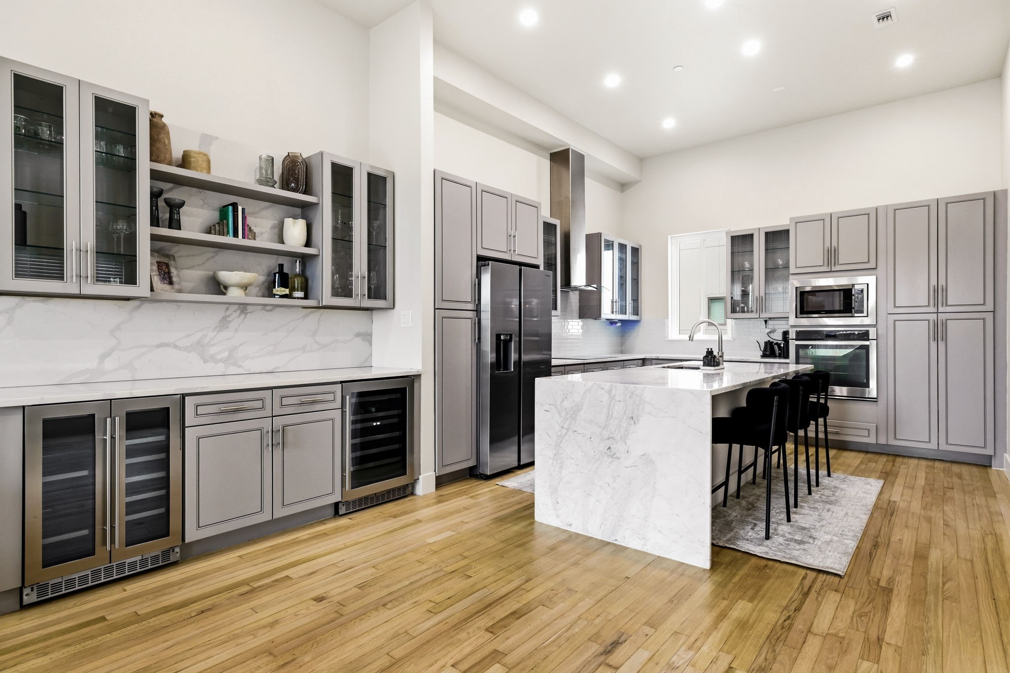 3816 Roseland Avenue B100