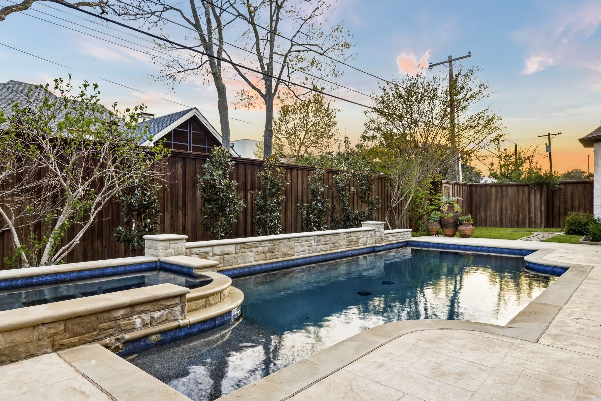 5724 Caladium Drive