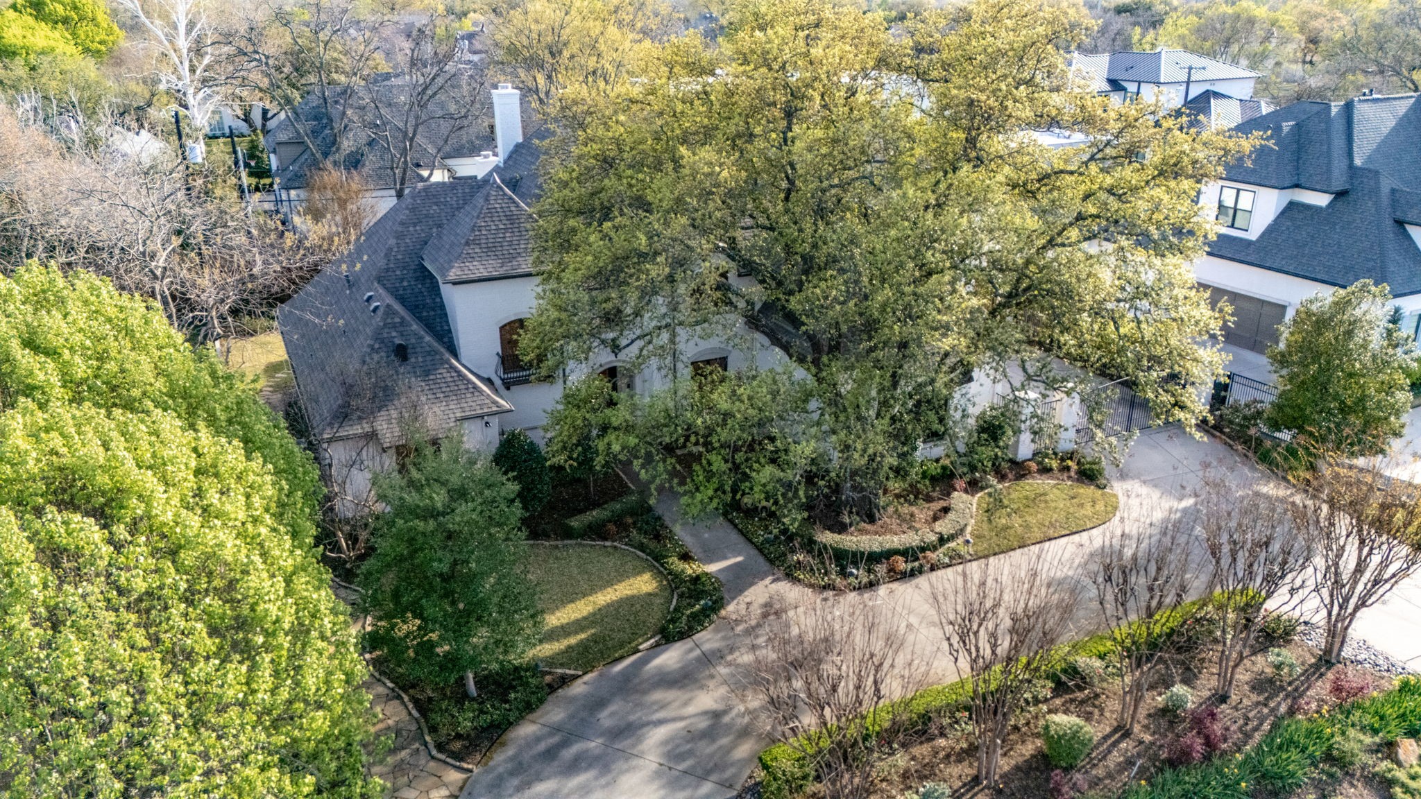 5724 Caladium Drive