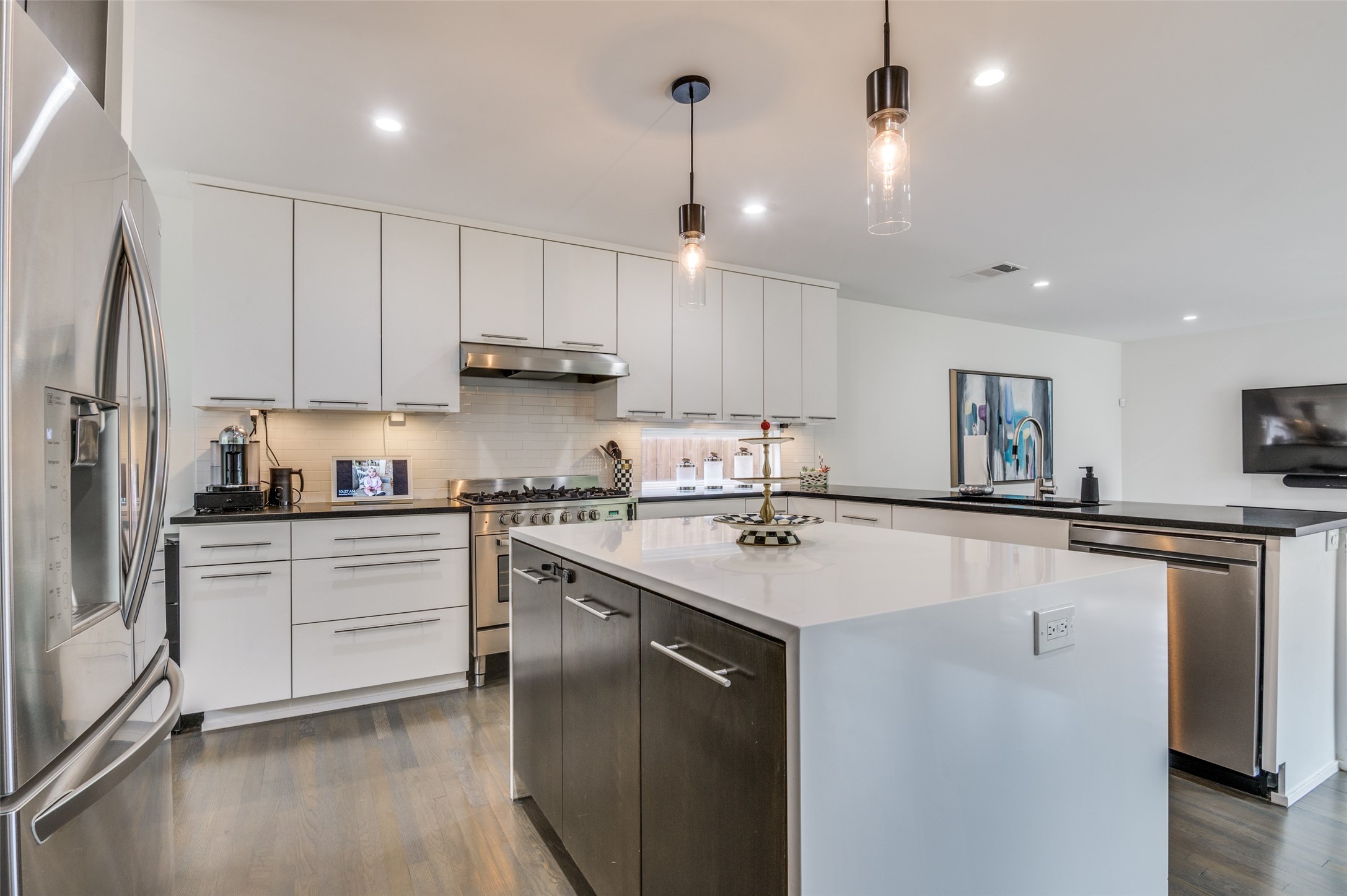 4015 Lively Lane