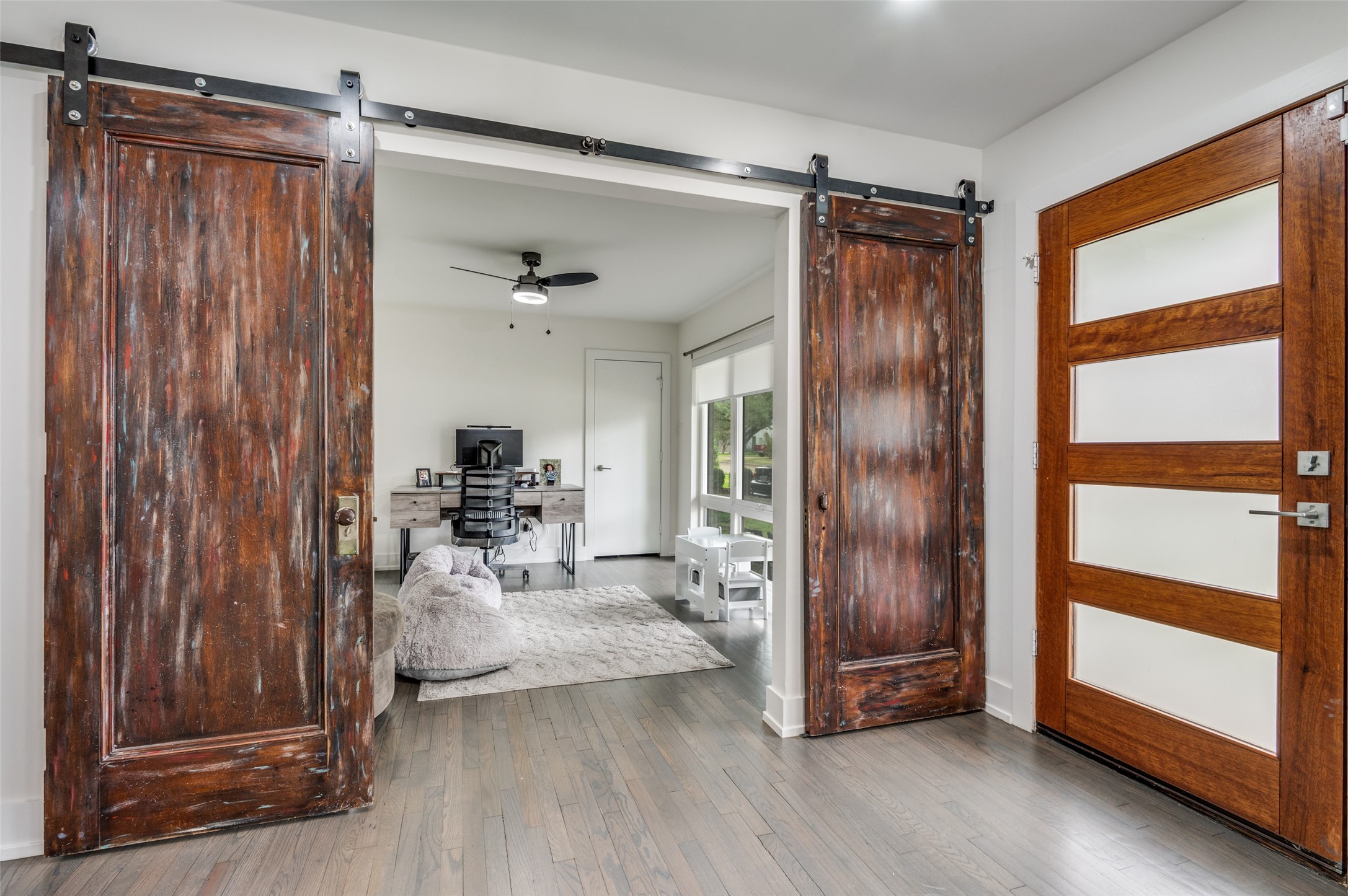 4015 Lively Lane
