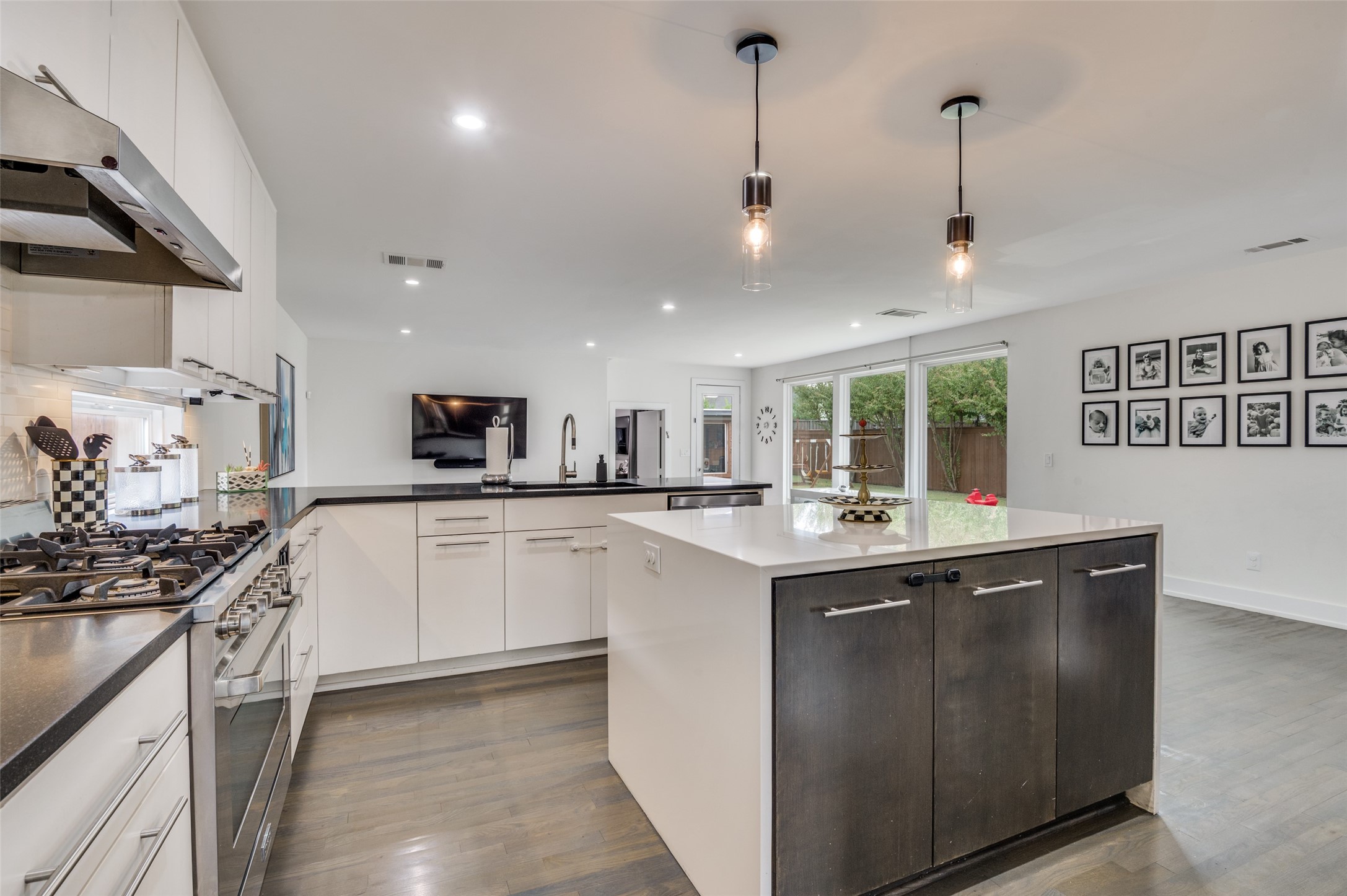 4015 Lively Lane