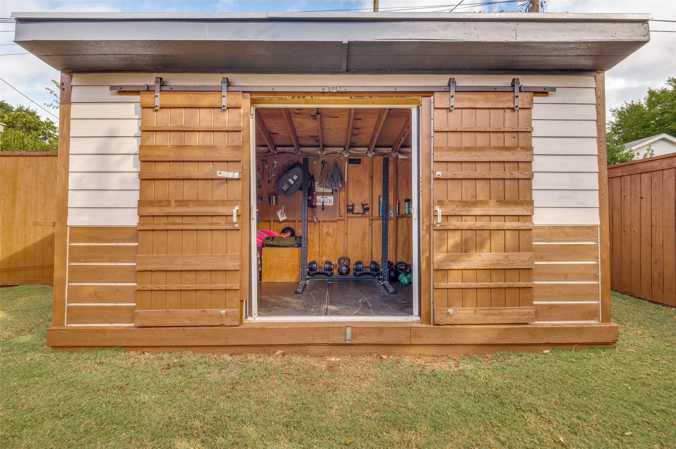 4015 Lively Lane