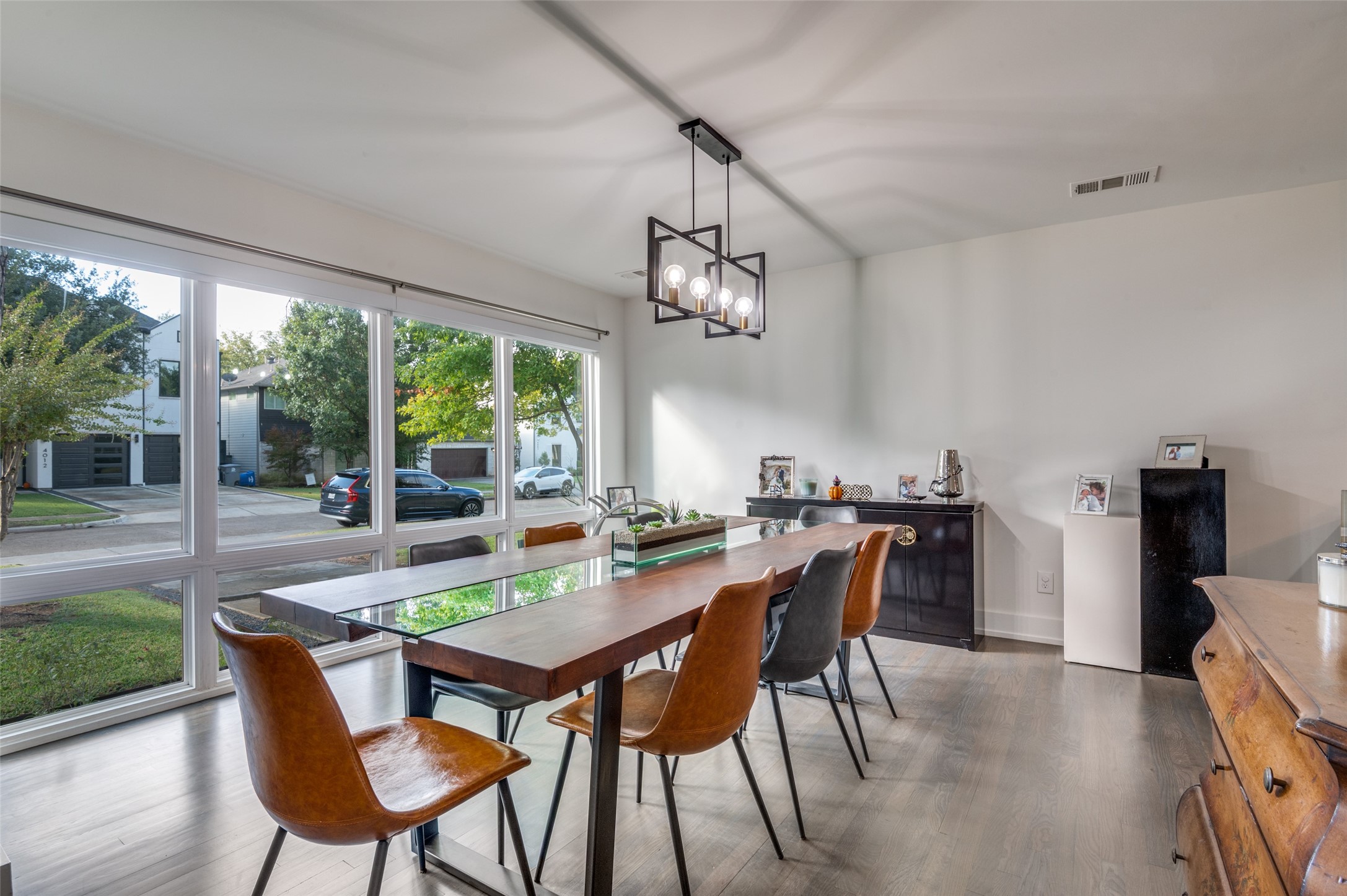 4015 Lively Lane
