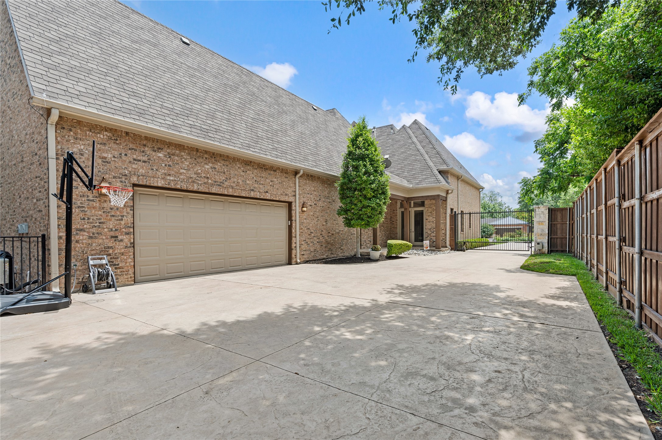 5963 Melshire Drive